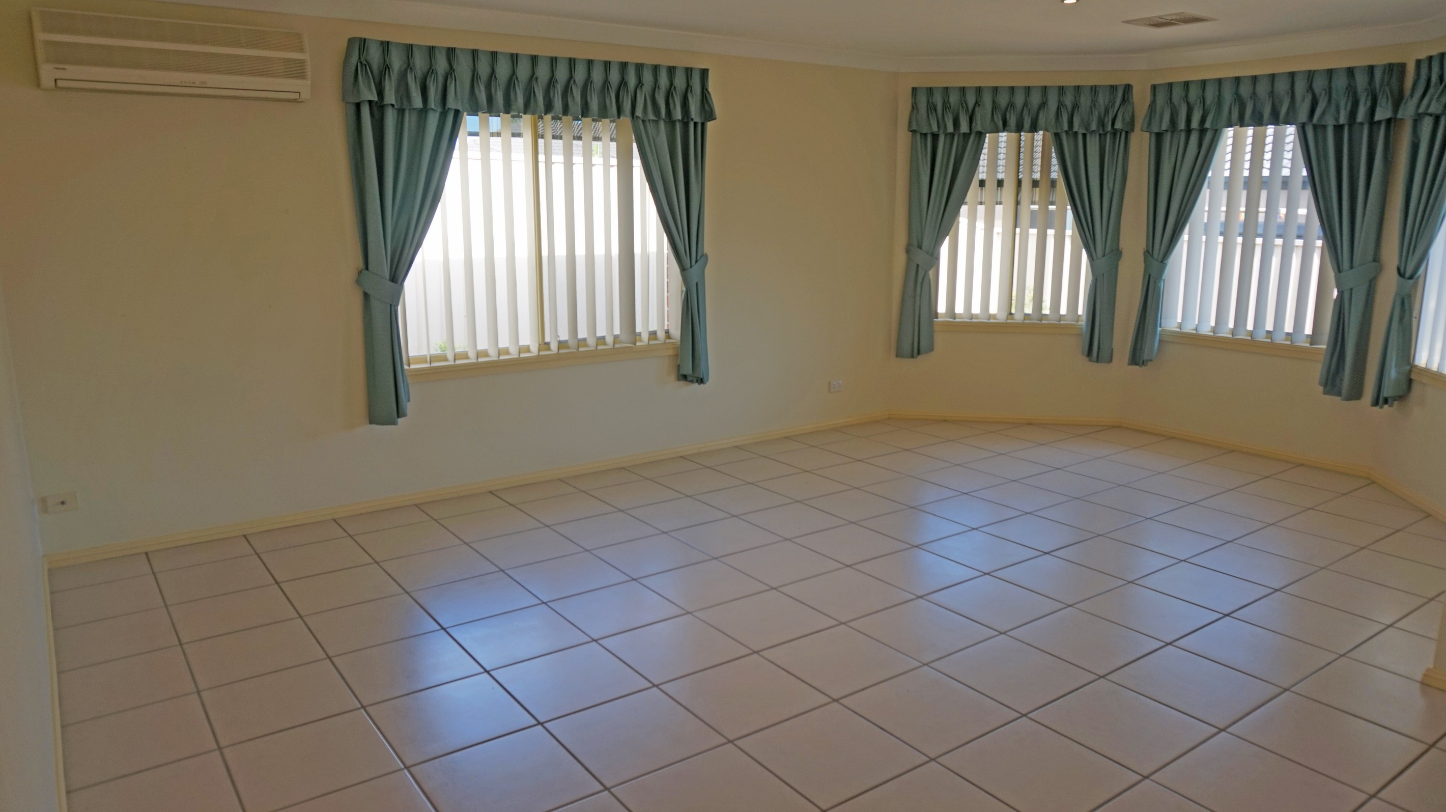 1/59 Carnarvon Circuit, East Maitland, NSW 2323