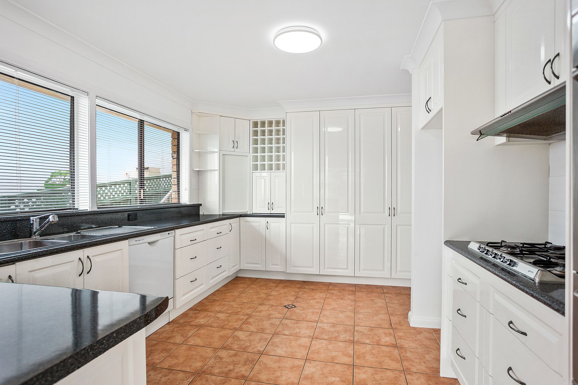 52 Cuthbert Drive, Mount Warrigal, NSW 2528