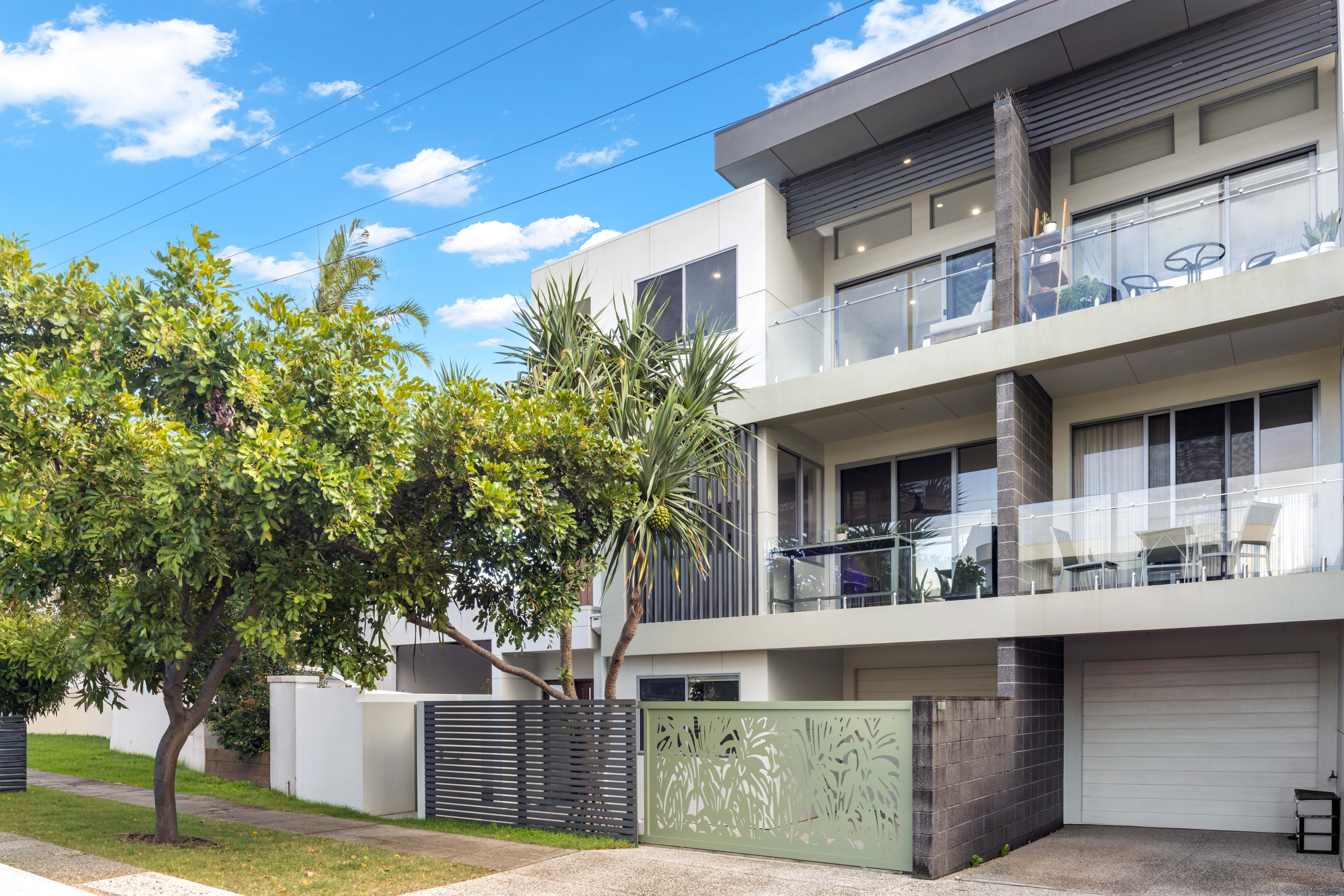 1/1 Banksia Broadway, Burleigh Heads, QLD 4220