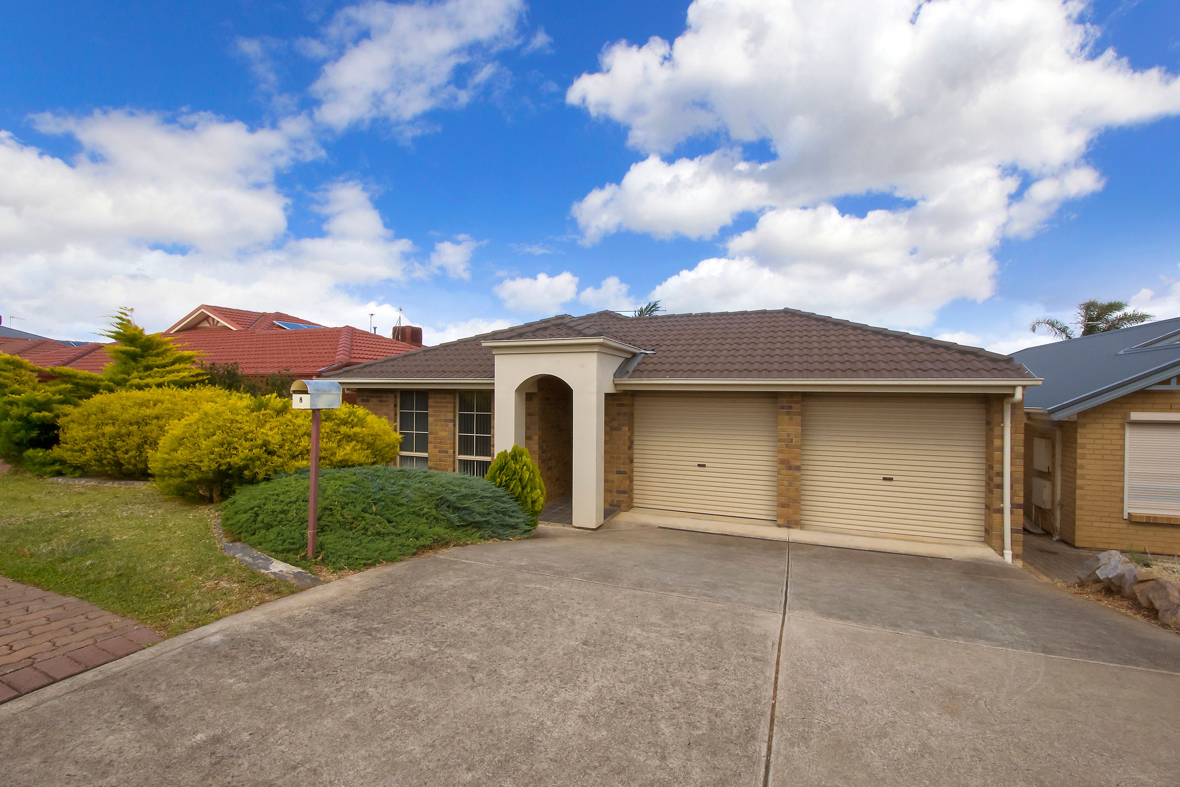 8 Chelmsford Street, Craigmore, SA 5114