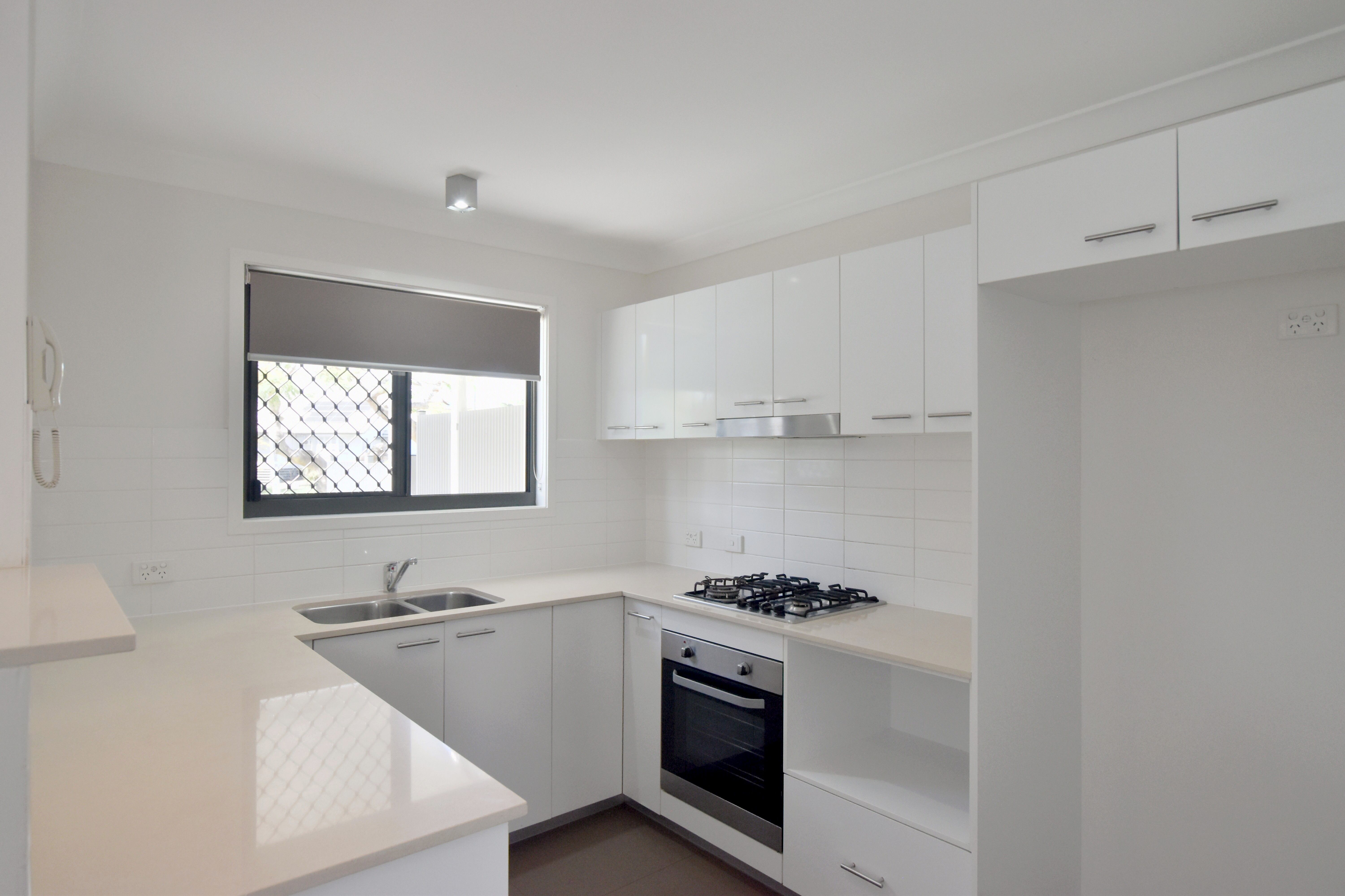 2/9 Fisher Street — photo 5 of 16