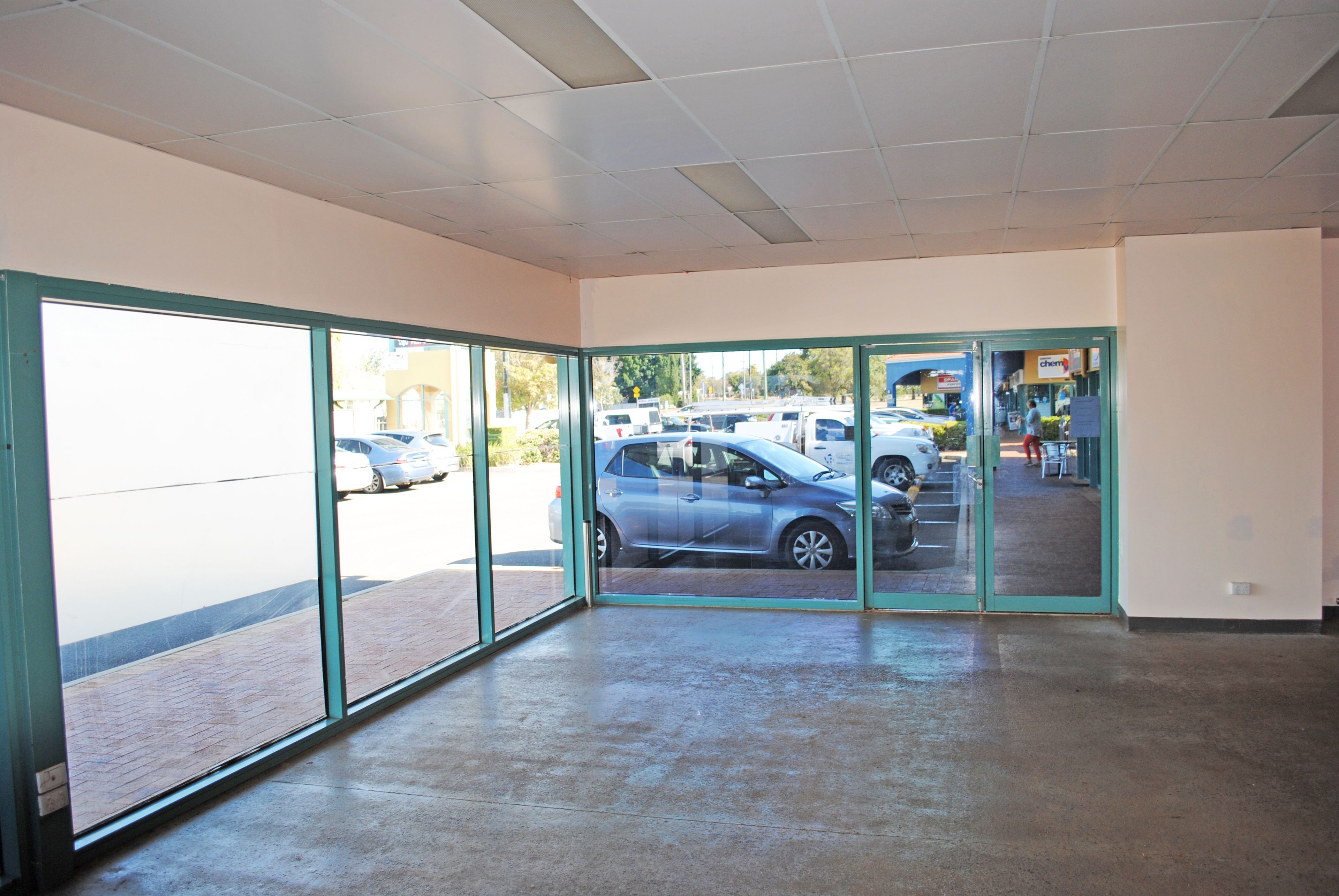 Shop H, 61-69 Drayton Road (Tower Shopping Centre), Harristown, QLD 4350