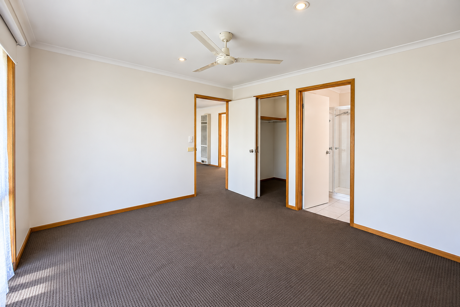 9 Hindle Street — photo 5 of 9