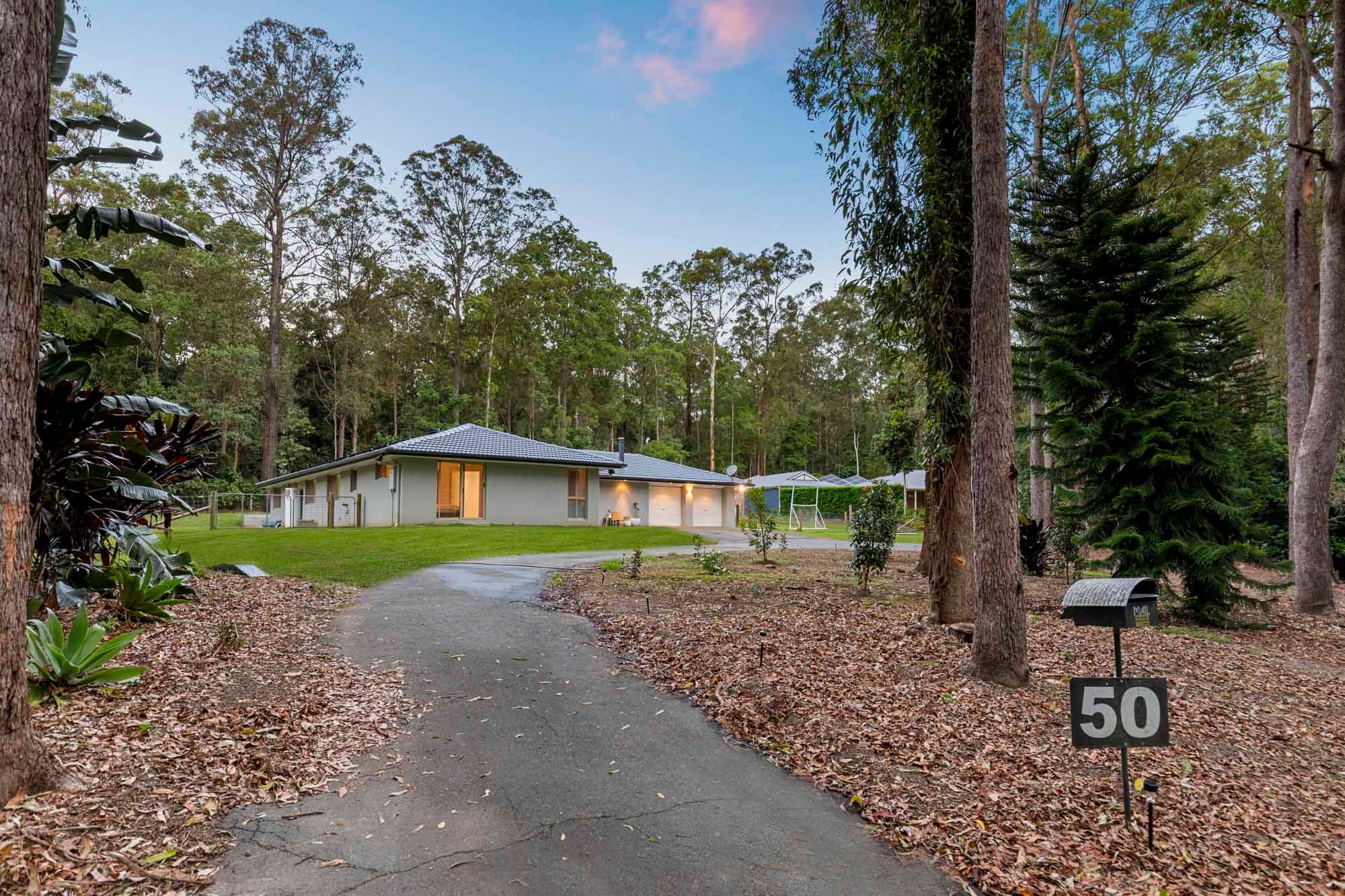 50 Cashmere Lane , Cashmere QLD 4500