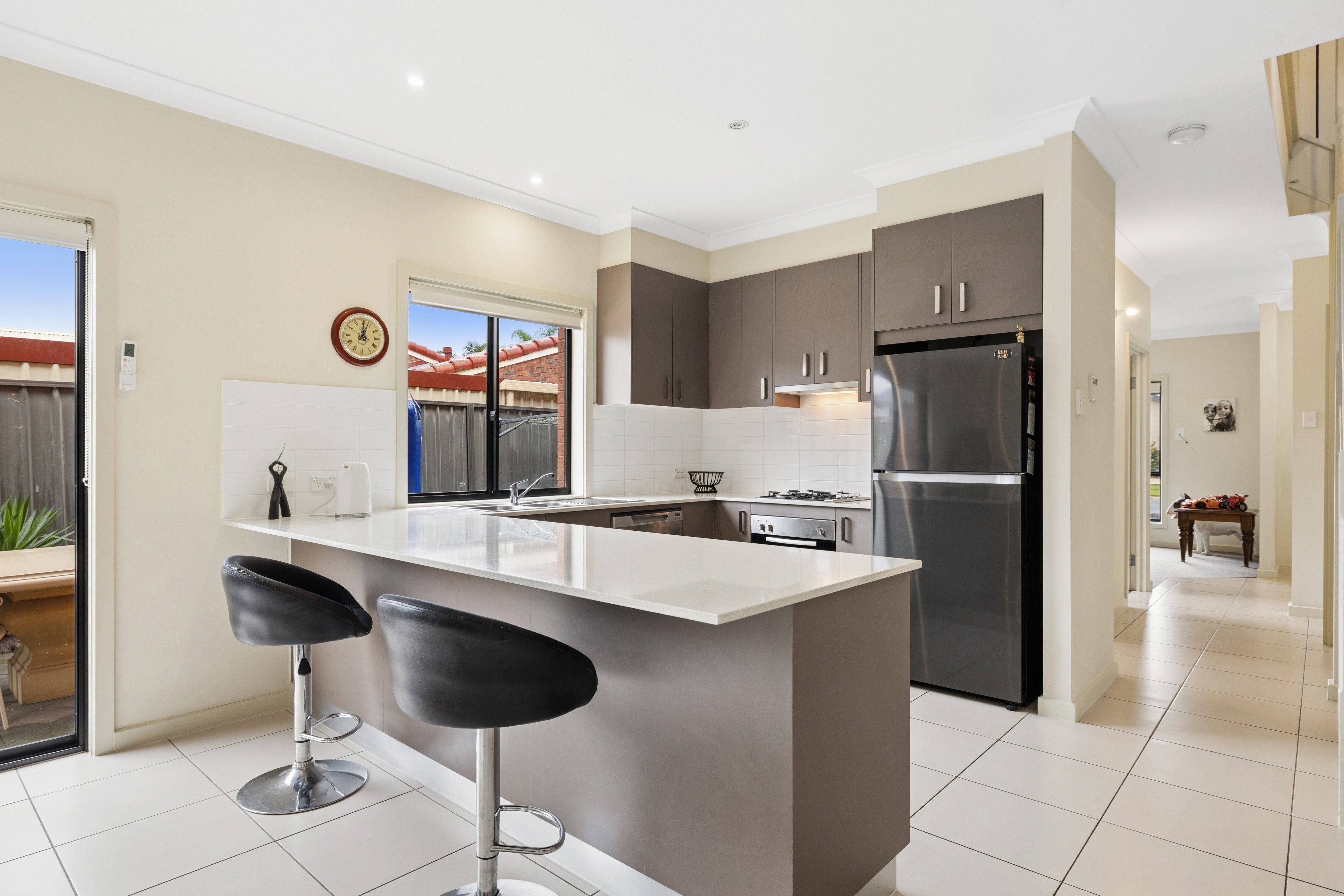 14 Heysen Crescent — photo 11 of 23