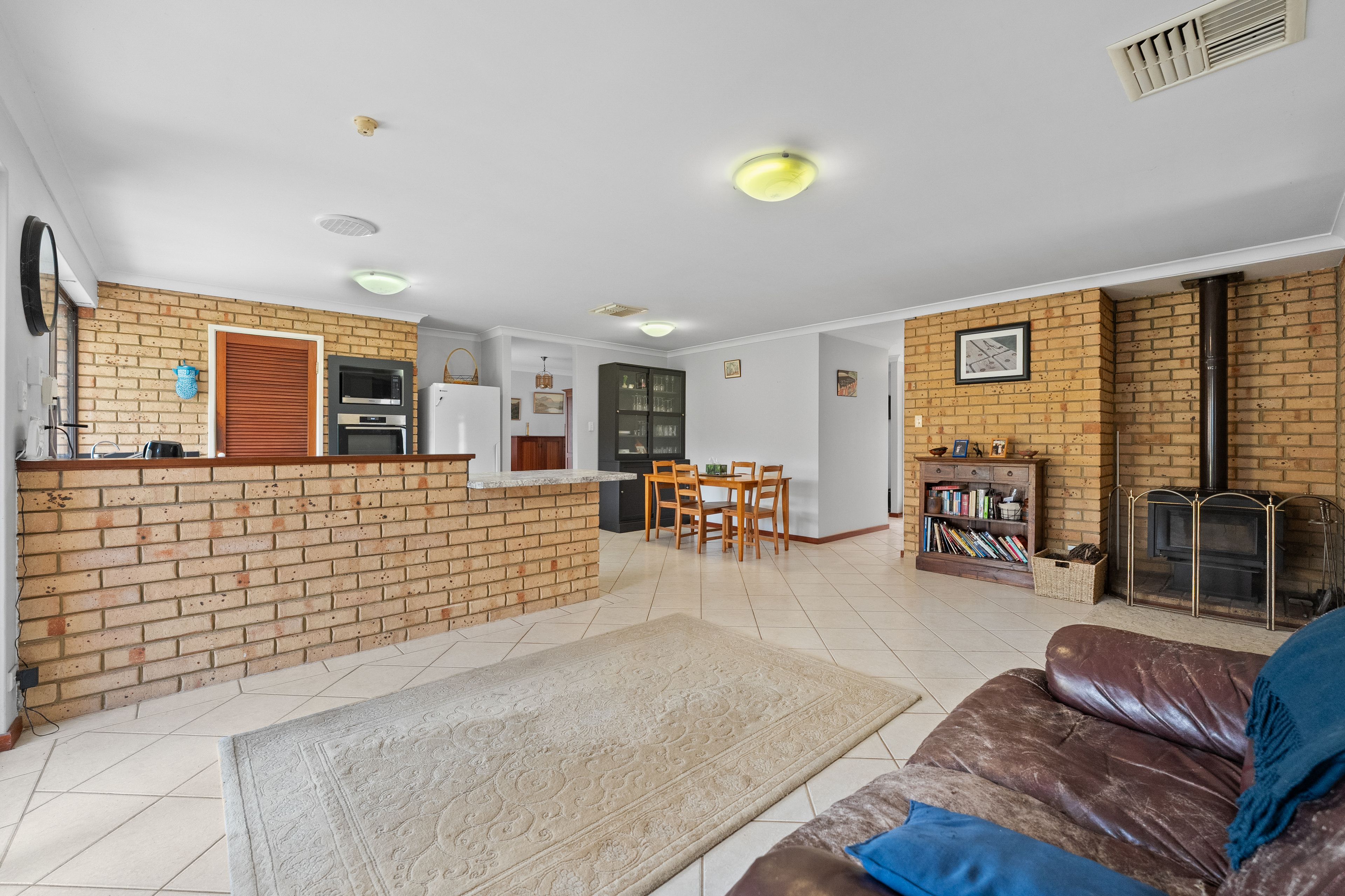 11 Trinity Court — photo 9 of 30