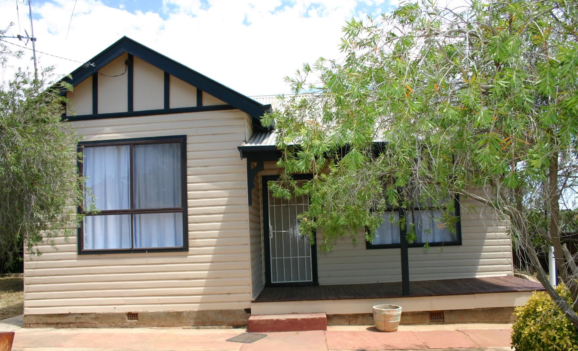 19 Florence Street, Junee, NSW 2663
