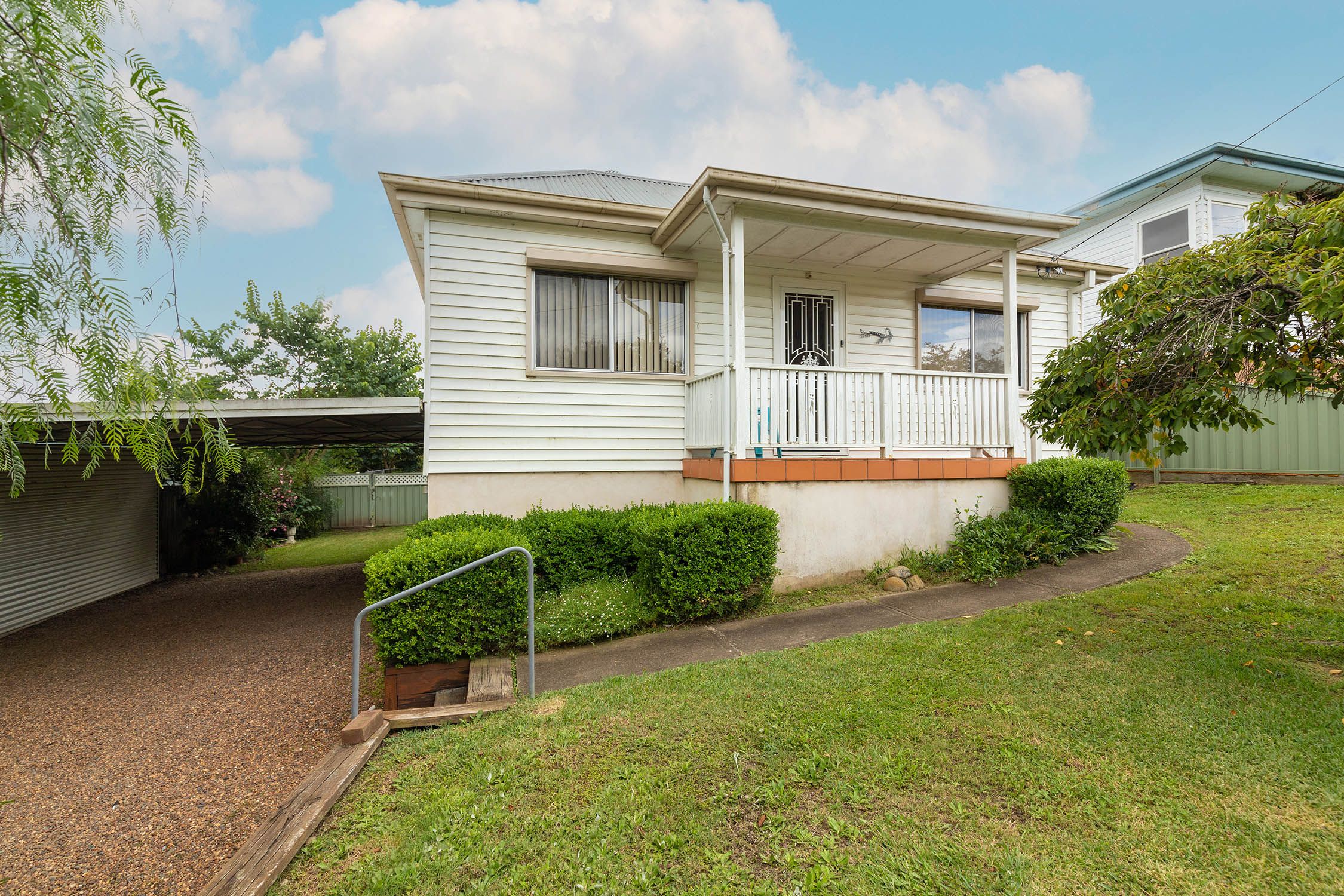 8 Philip Street, Gloucester NSW 2422