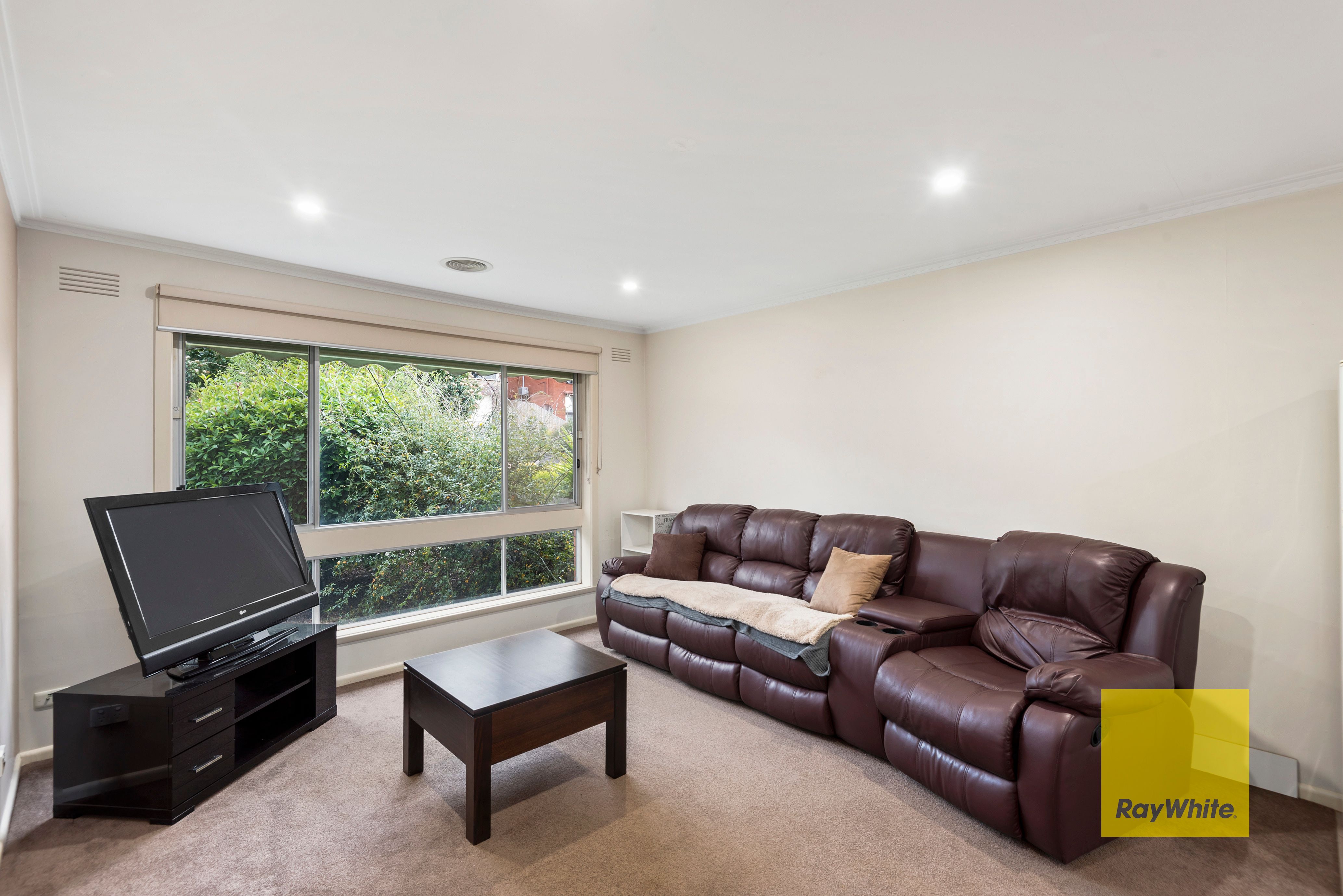 1/3 Peter Street, Bell Post Hill, VIC 3215