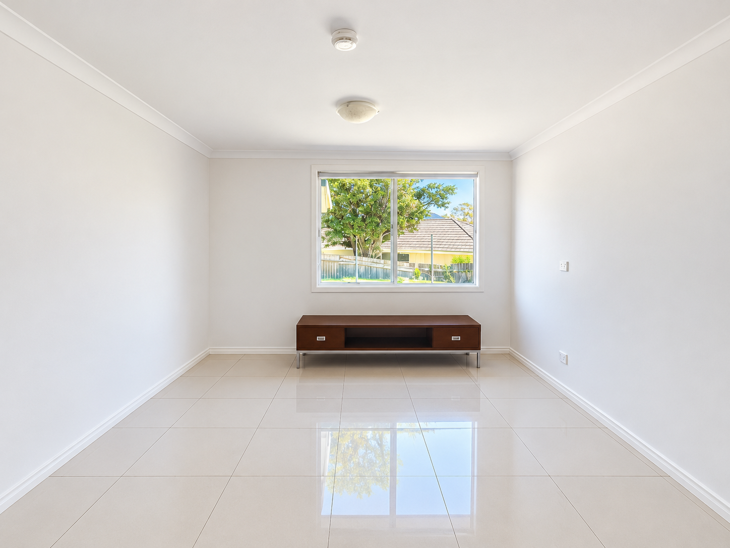 6 Nerang Street — photo 3 of 5