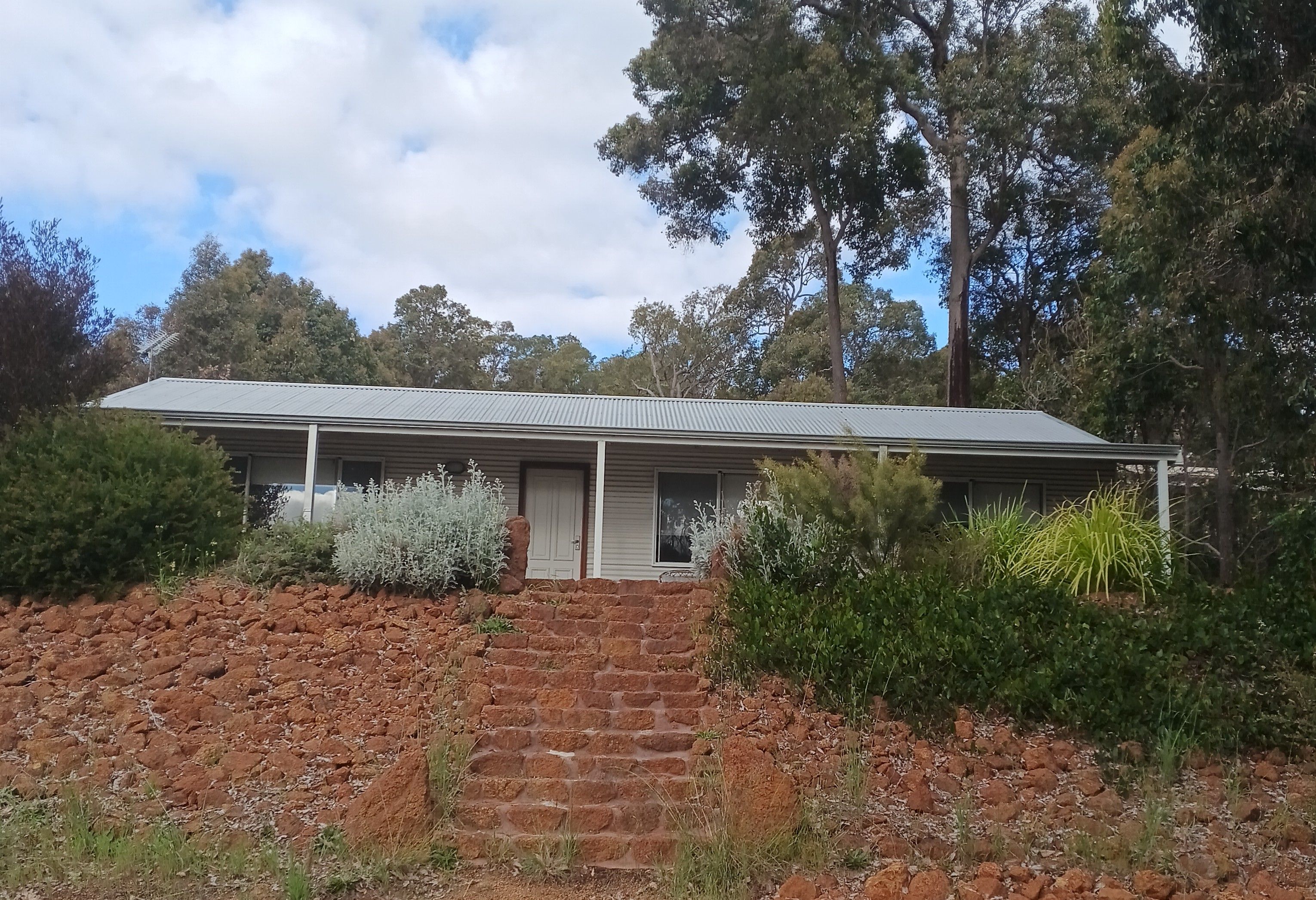 111A Warren Road — photo 11 of 11