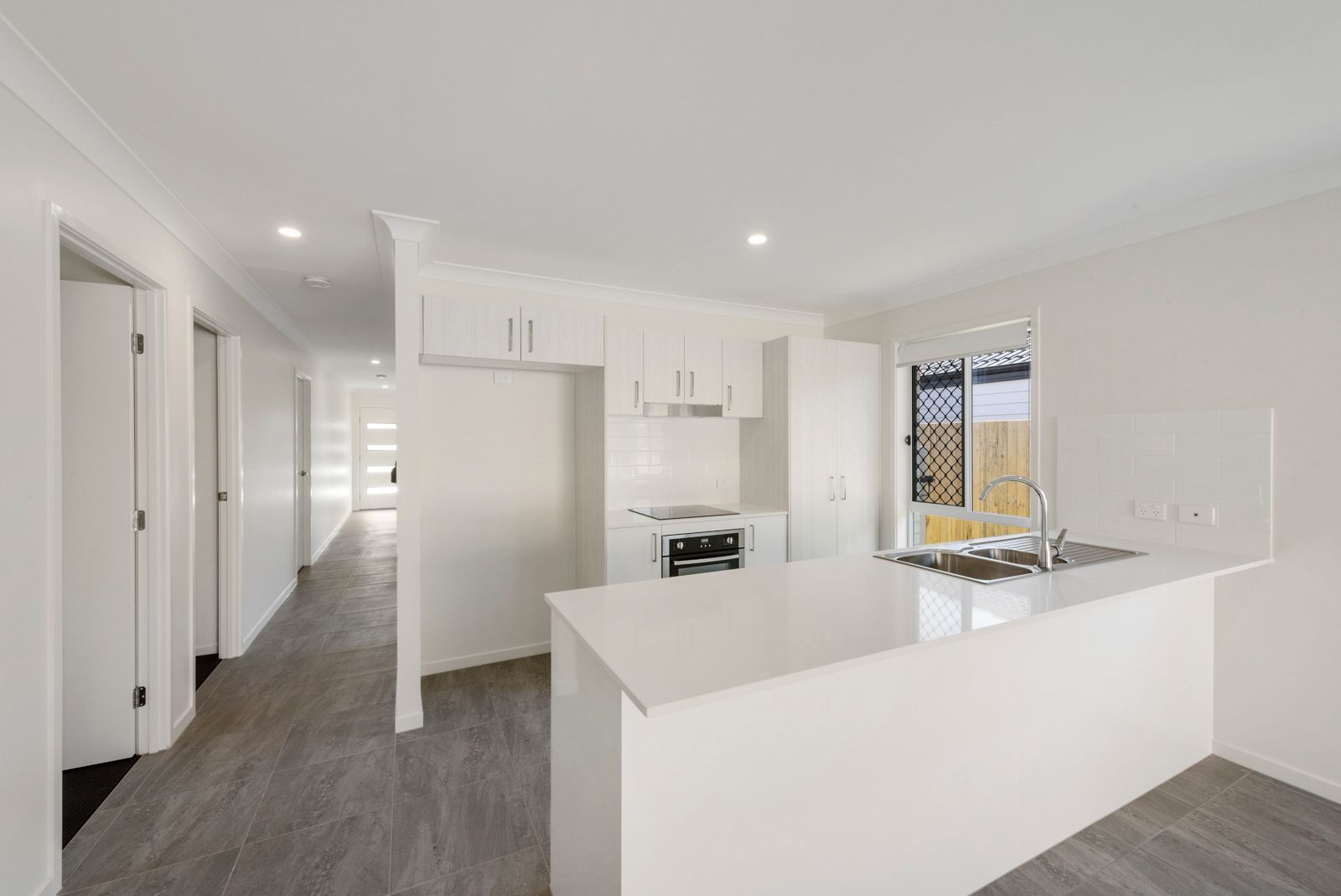27 Eileen Court, Logan Reserve, QLD 4133