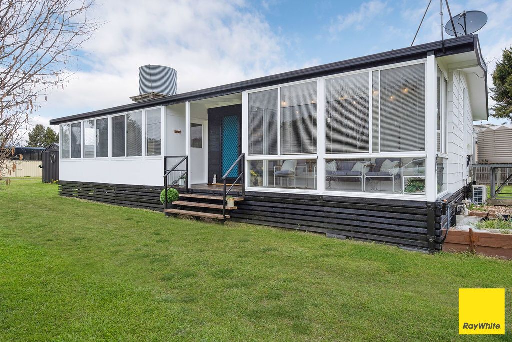 90 Molonglo Street, Bungendore, NSW 2621