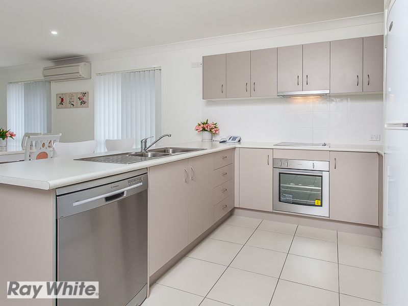 26 Mackintosh Drive, North Lakes, QLD 4509