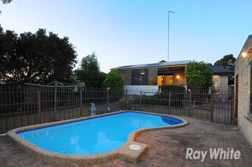 27 Avalon Road, Rowville, VIC 3178