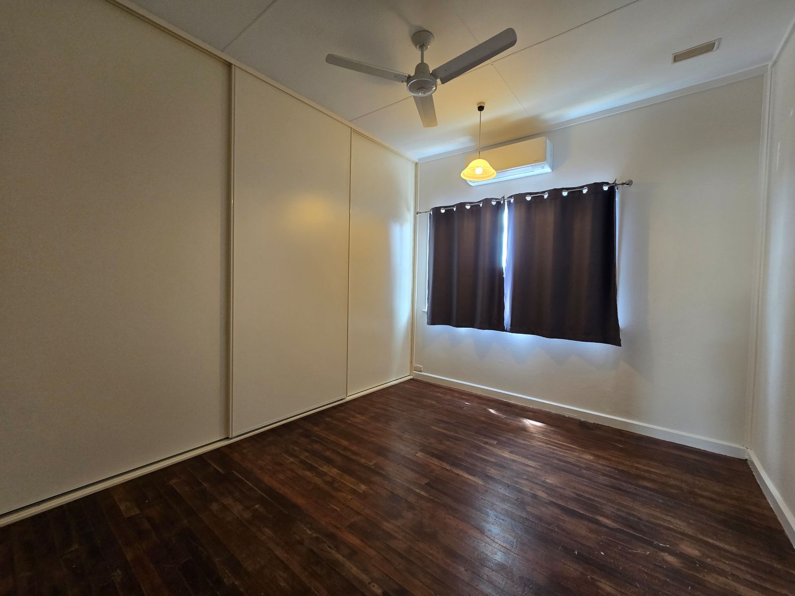 13 Mcleod Street — photo 8 of 16