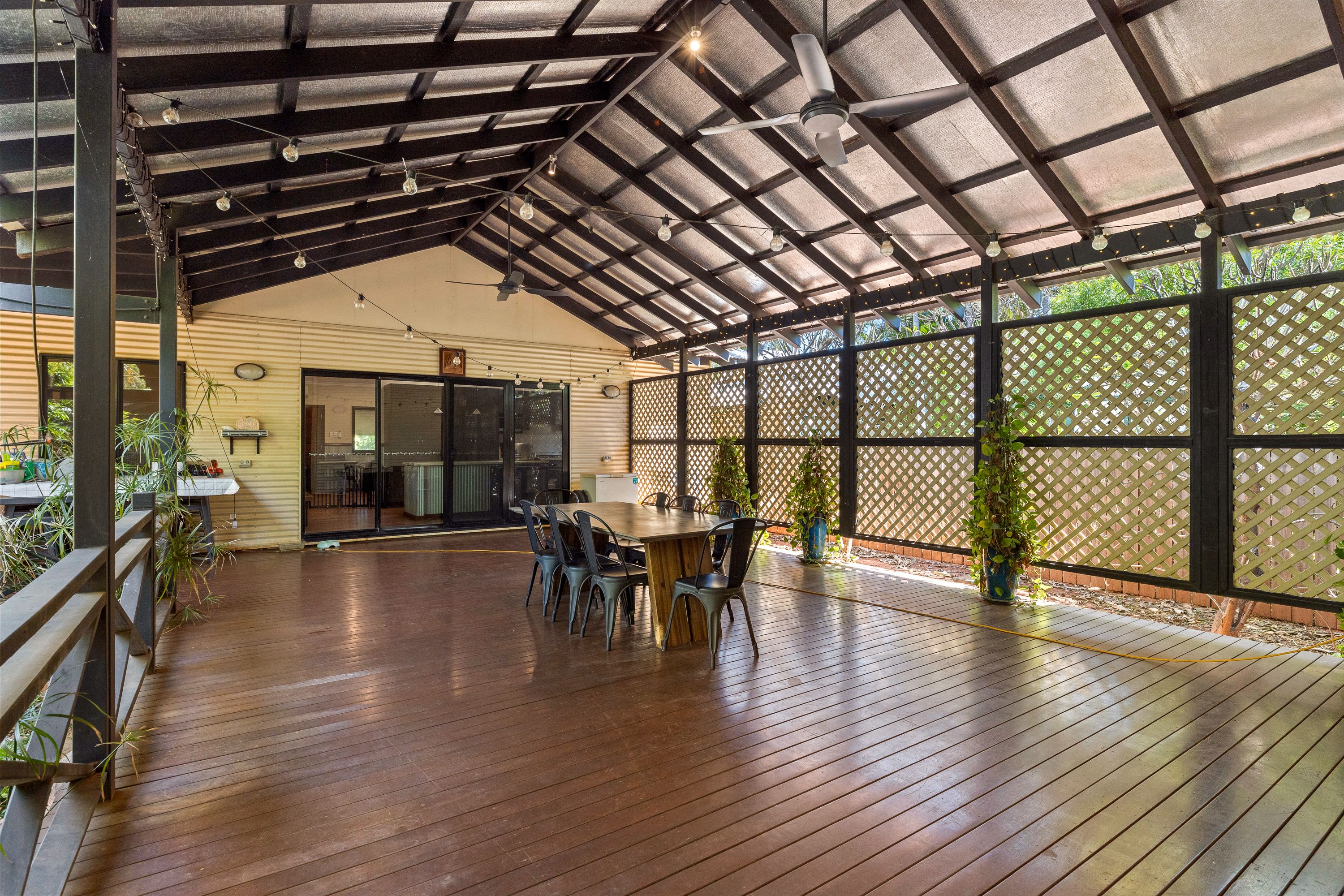 6 Hopton Street — photo 8 of 11