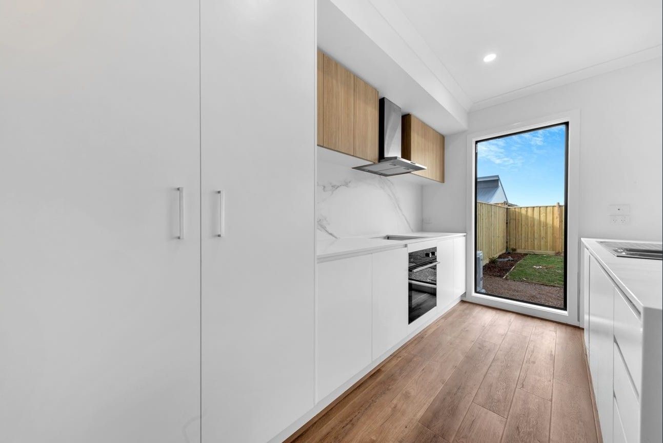 29 Bergamot Boulevard — photo 5 of 14