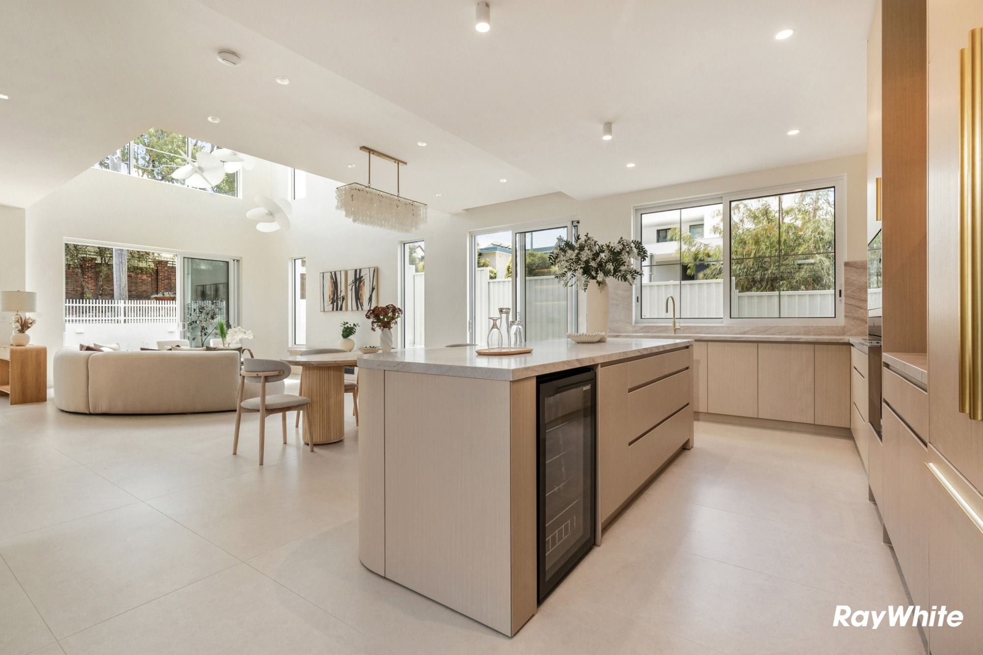 78 Potts Street — photo 8 of 27