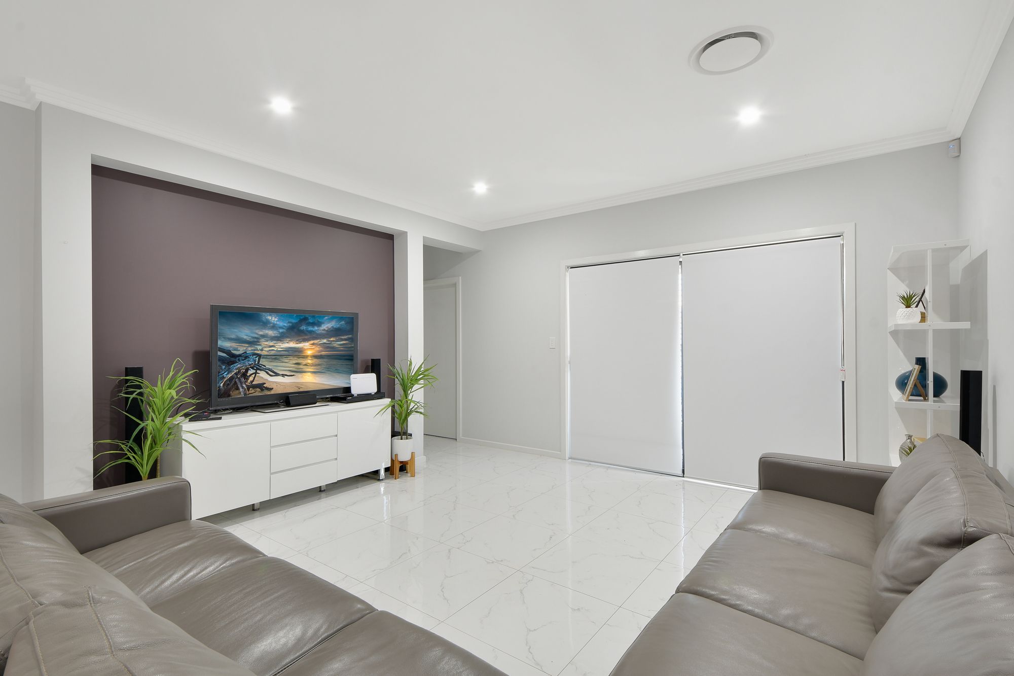 10 Casimer Avenue, Elderslie, NSW 2570
