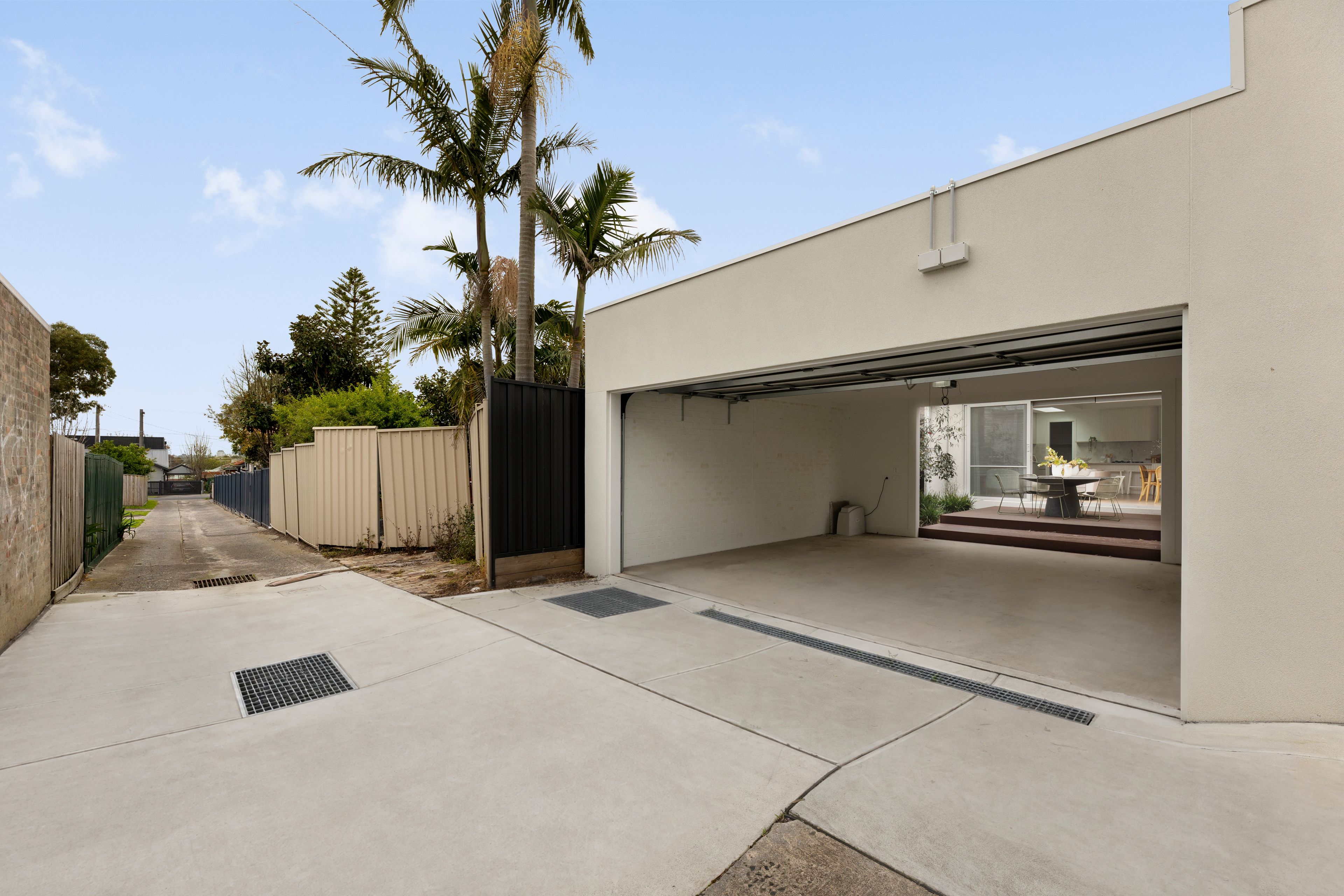 1/4 Young Street — photo 17 of 21