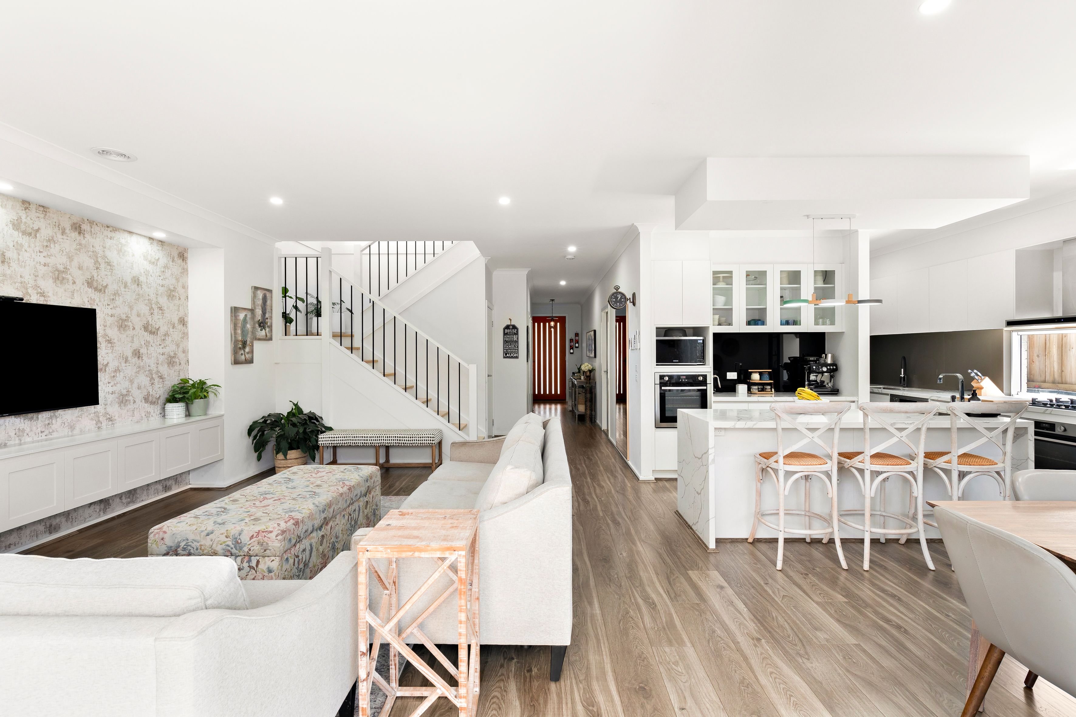 4 Darmain Drive — photo 3 of 15
