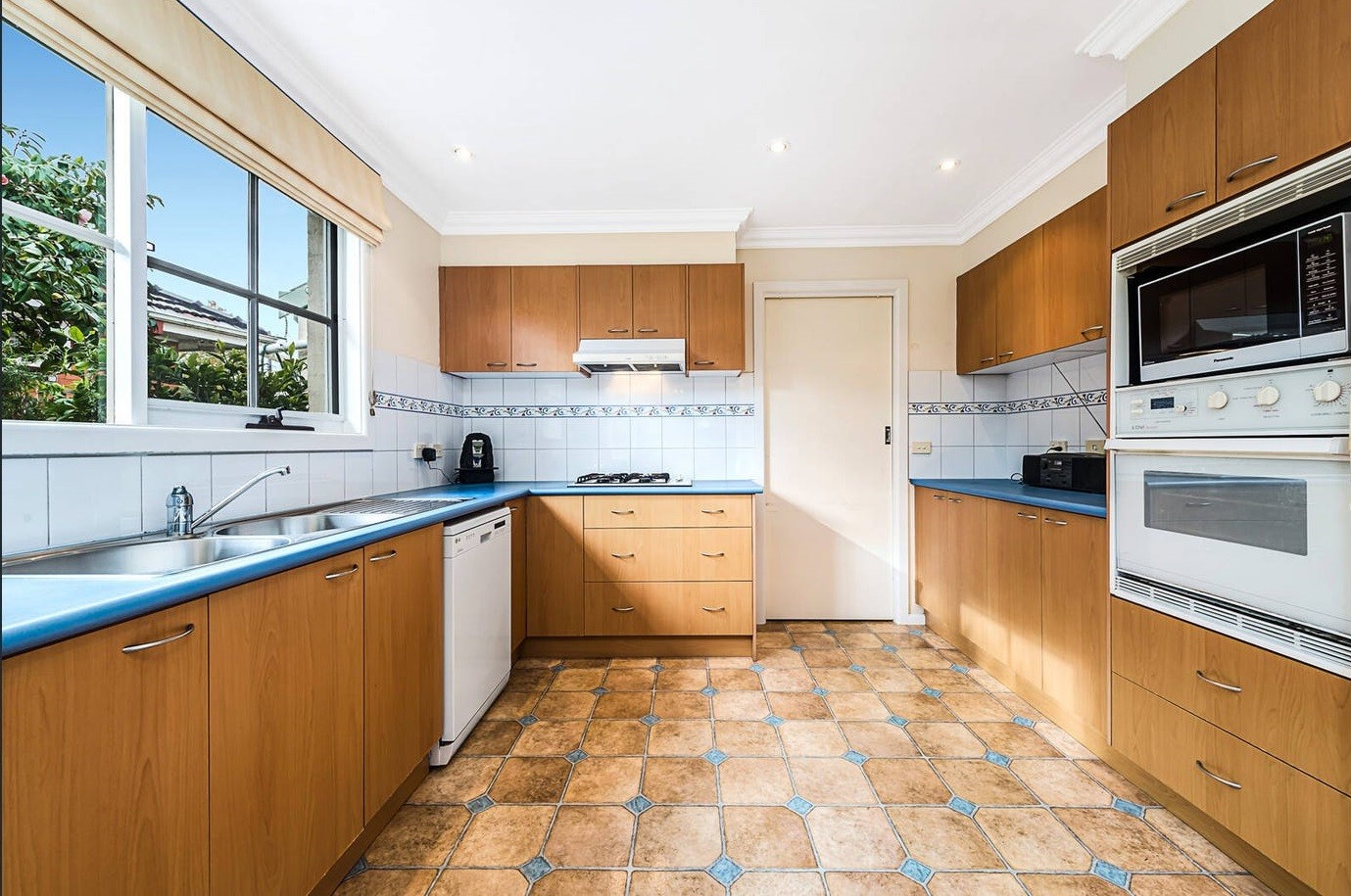 9 Cranleigh Grove, Mount Waverley, VIC 3149
