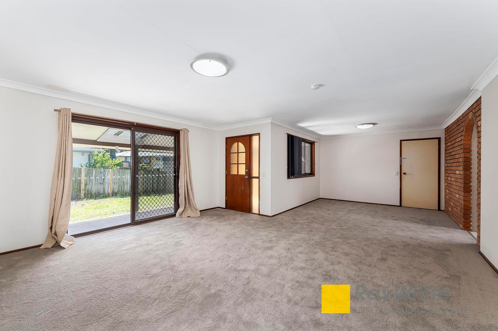 26 Crinum Crescent, Southport, QLD 4215