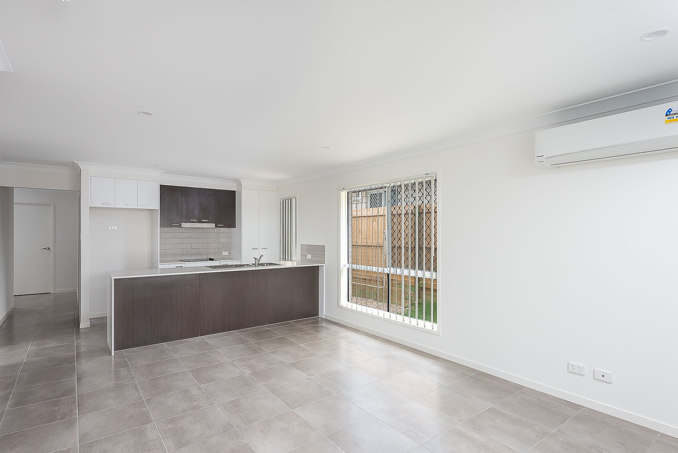 1 Tregole Street, YARRABILBA, QLD 4207