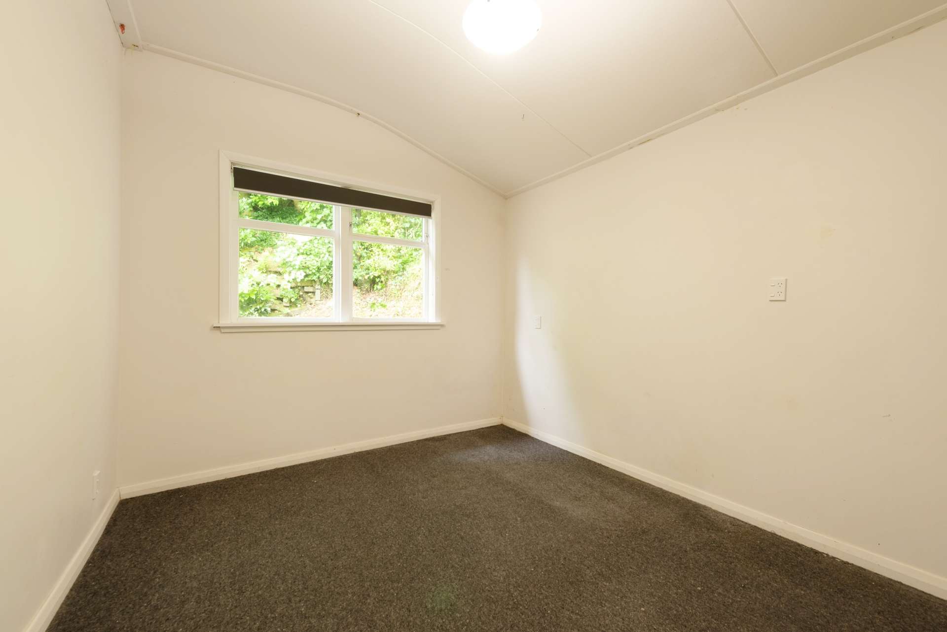 6 Epsom Way photo 15