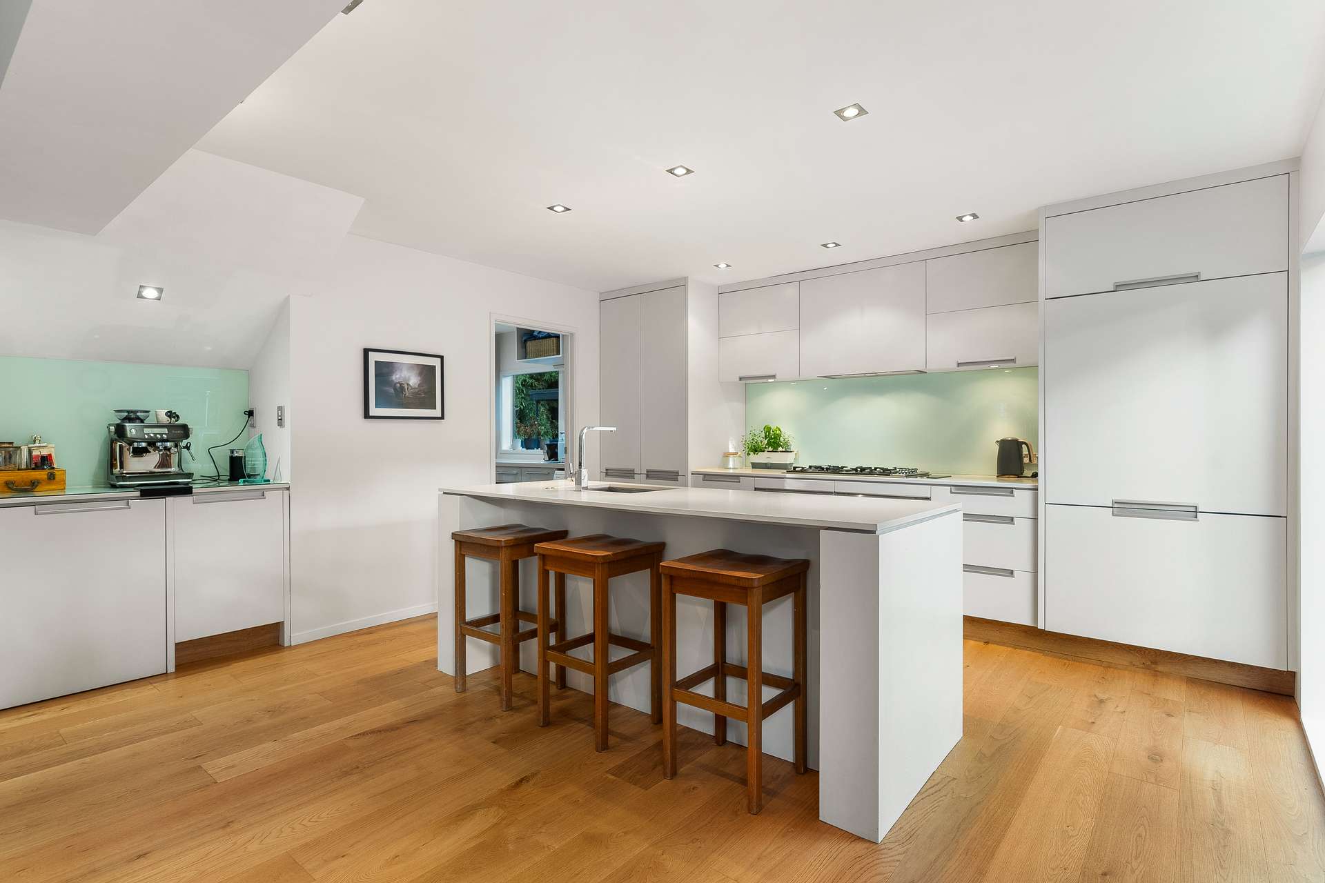 25 Montana Avenue photo 3