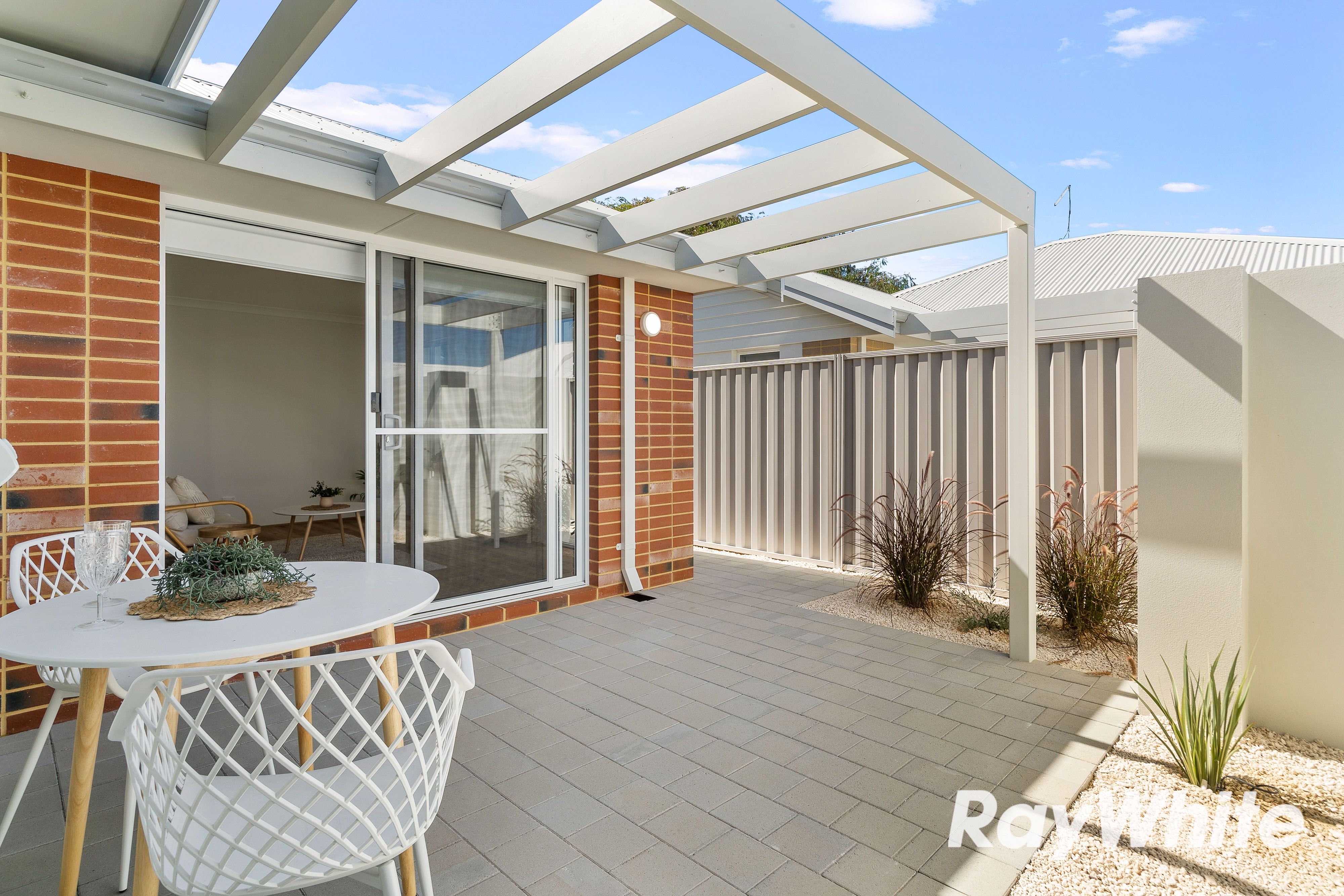 10/101 Oakleigh Drive — photo 19 of 20