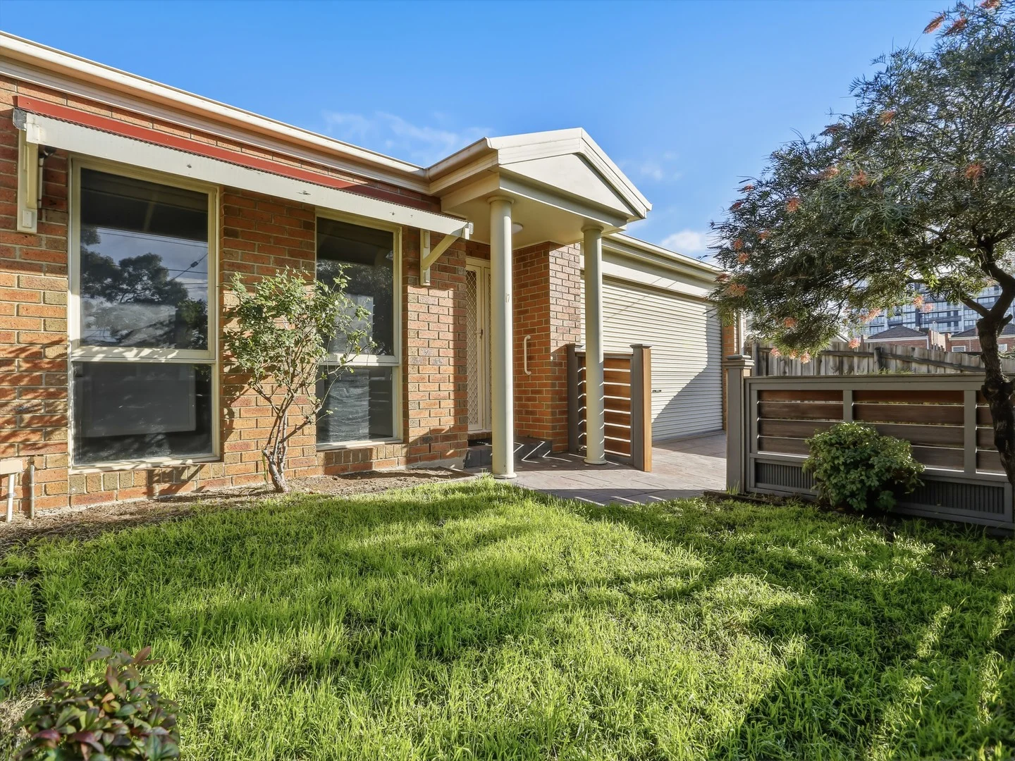 7 Stanley Avenue — photo from Ray White The Bayside Group