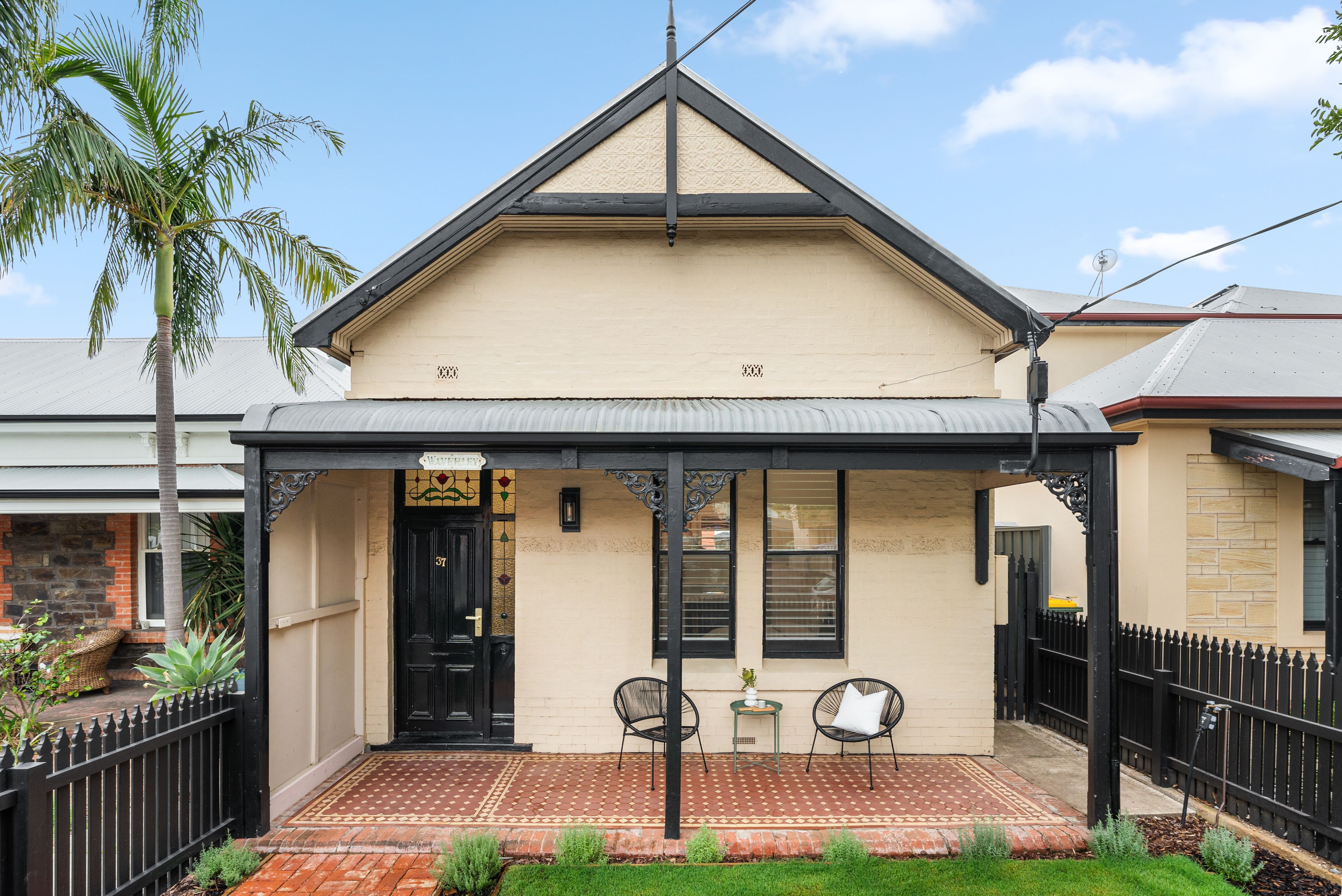 37 High Street — photo from Ray White Kensington