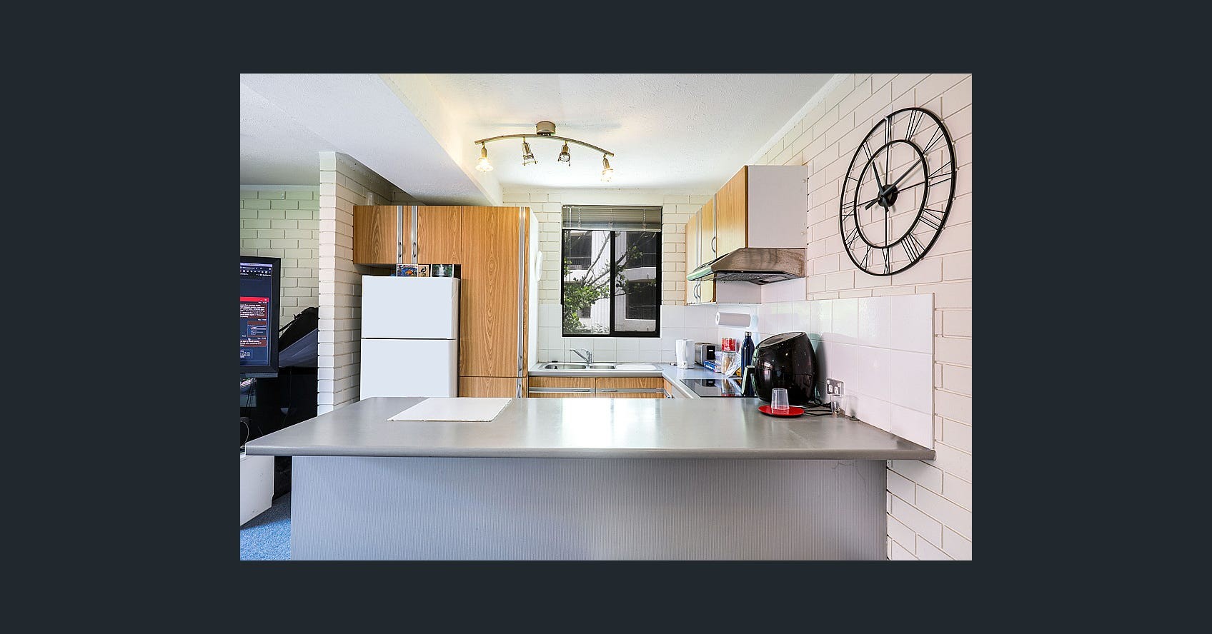 6/16 Markwell Avenue, Surfers Paradise, QLD 4217