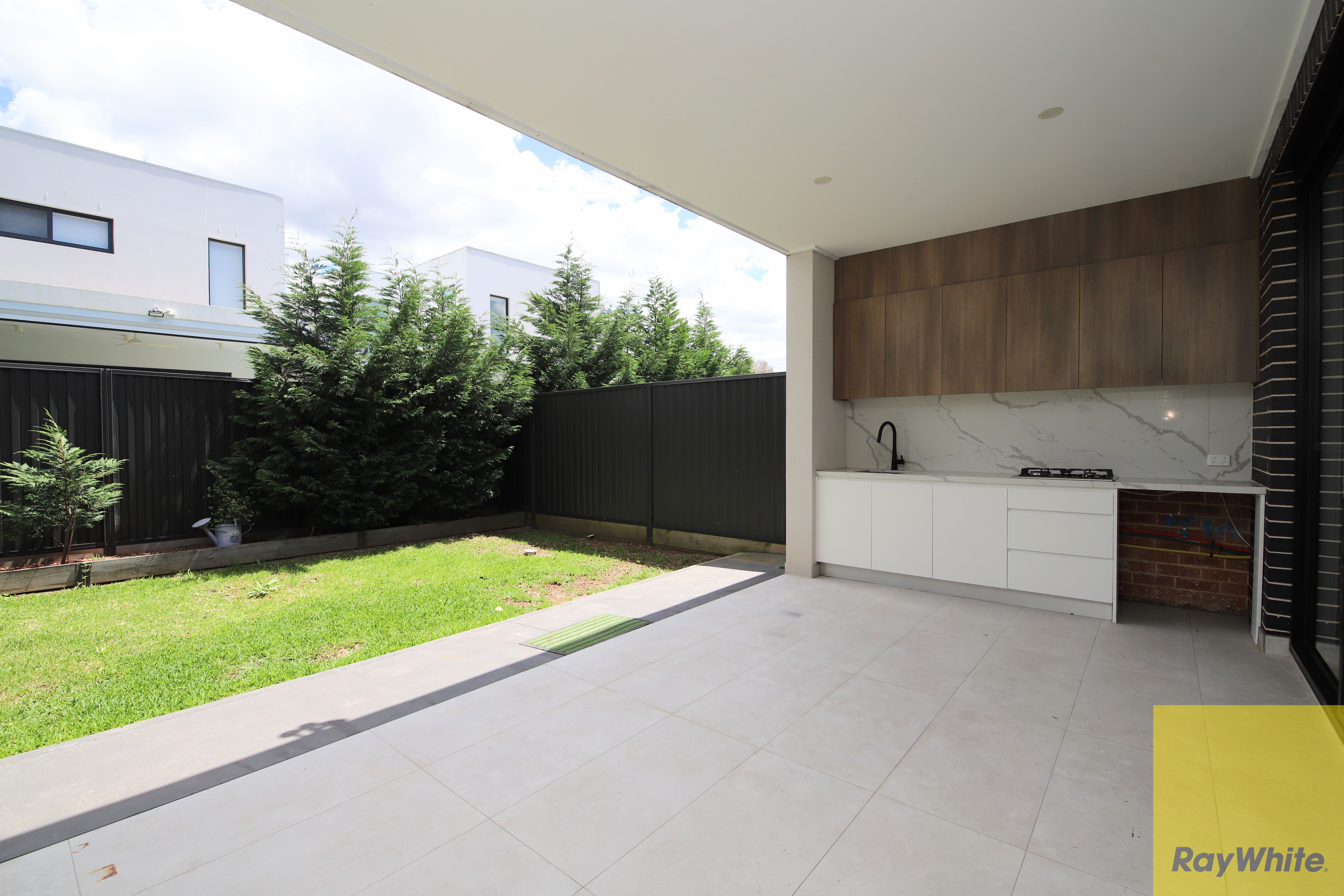 40 Apex Avenue — photo 10 of 10