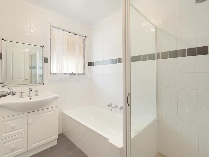520 Munro Street, Hamilton Valley, NSW 2641