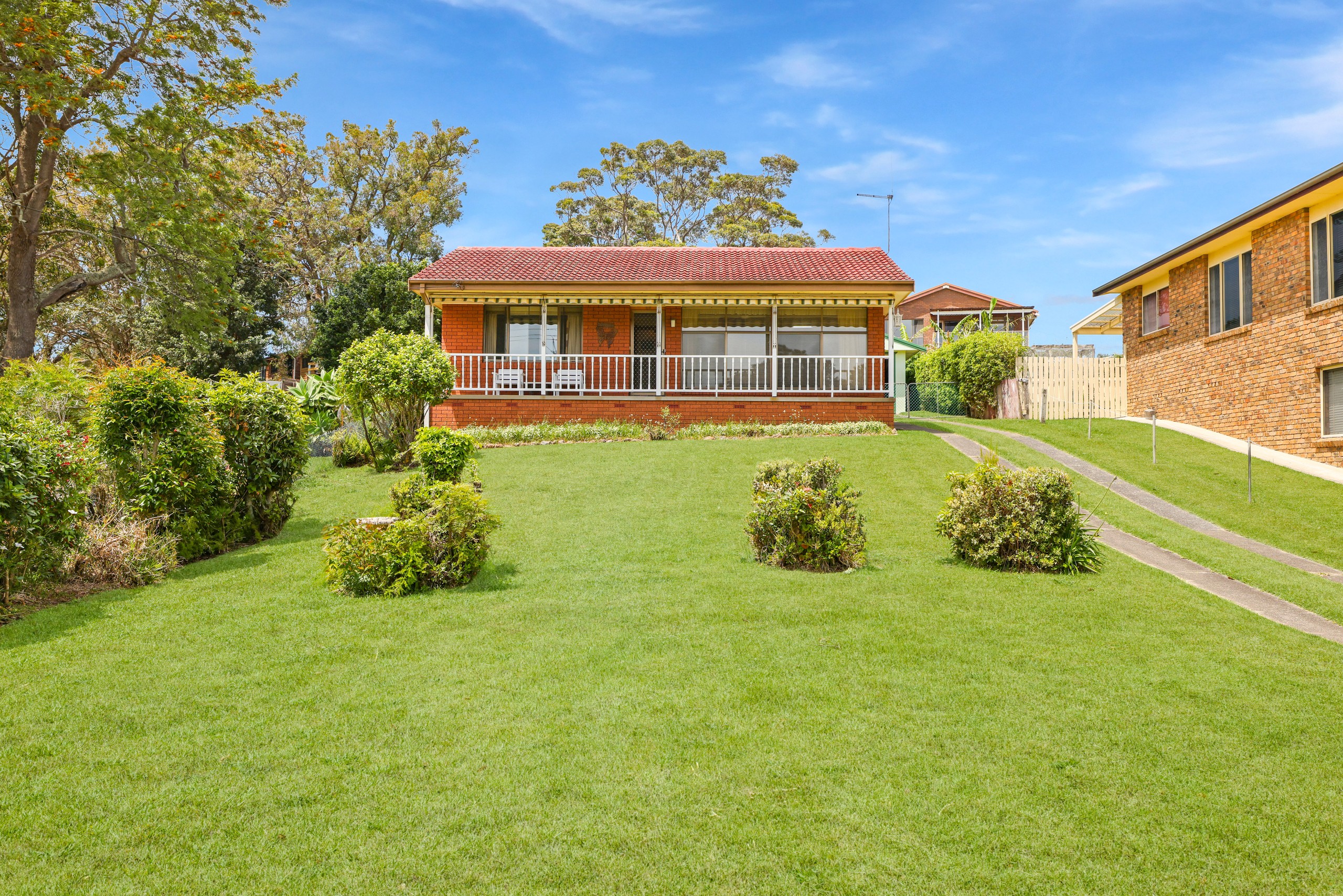 12 Orama Crescent, Orient Point, NSW 2540
