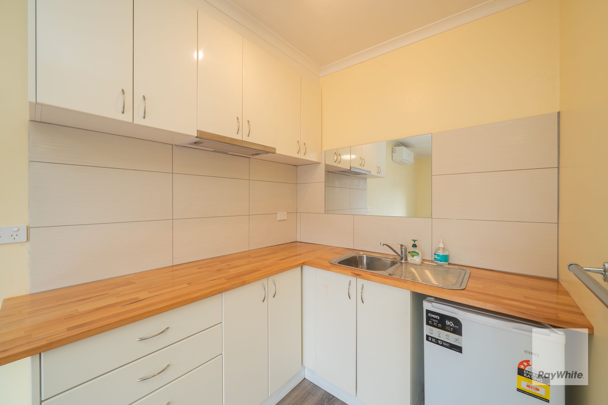 5 Amberley Court — photo 5 of 18