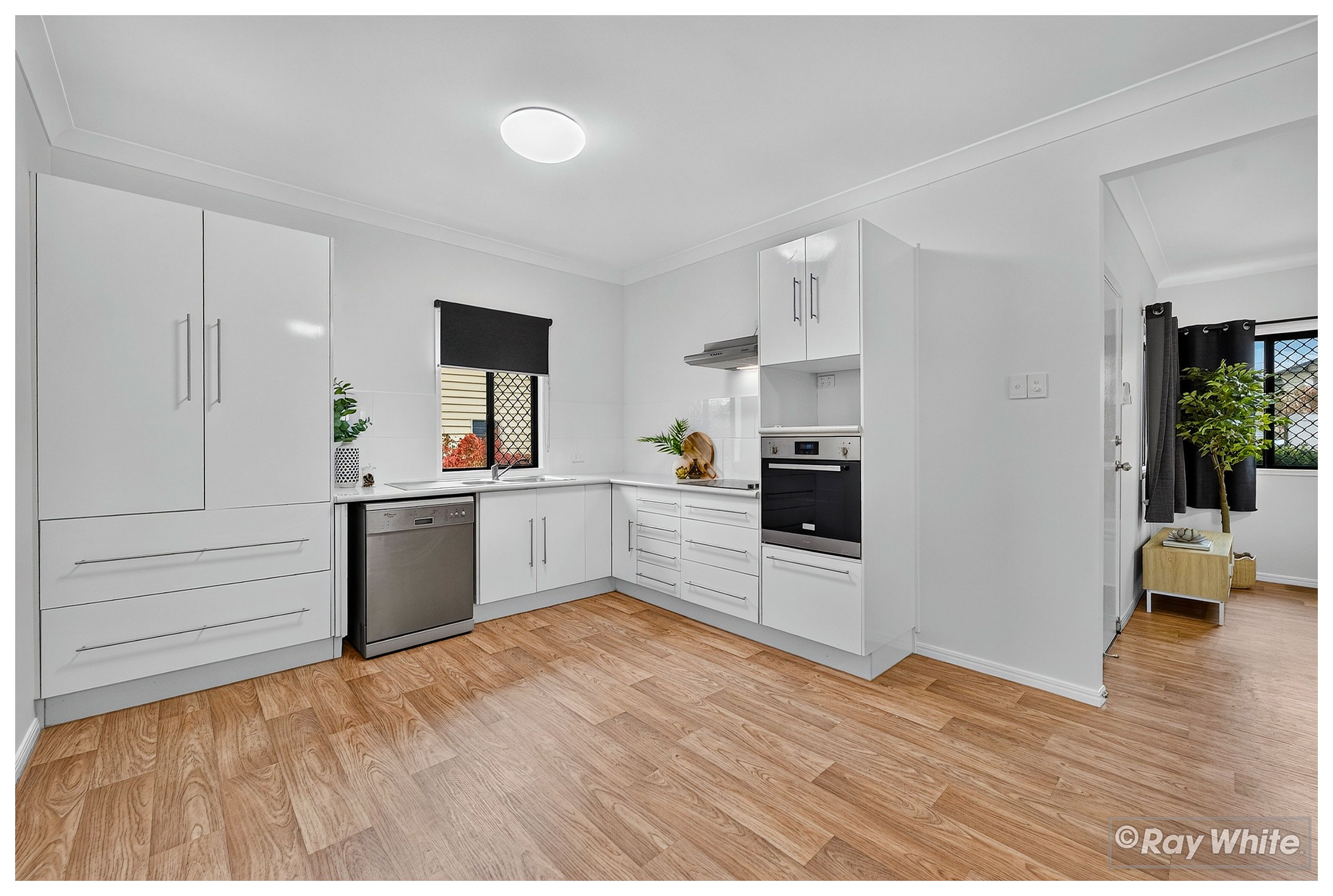 283 Eldon Street — photo 10 of 30