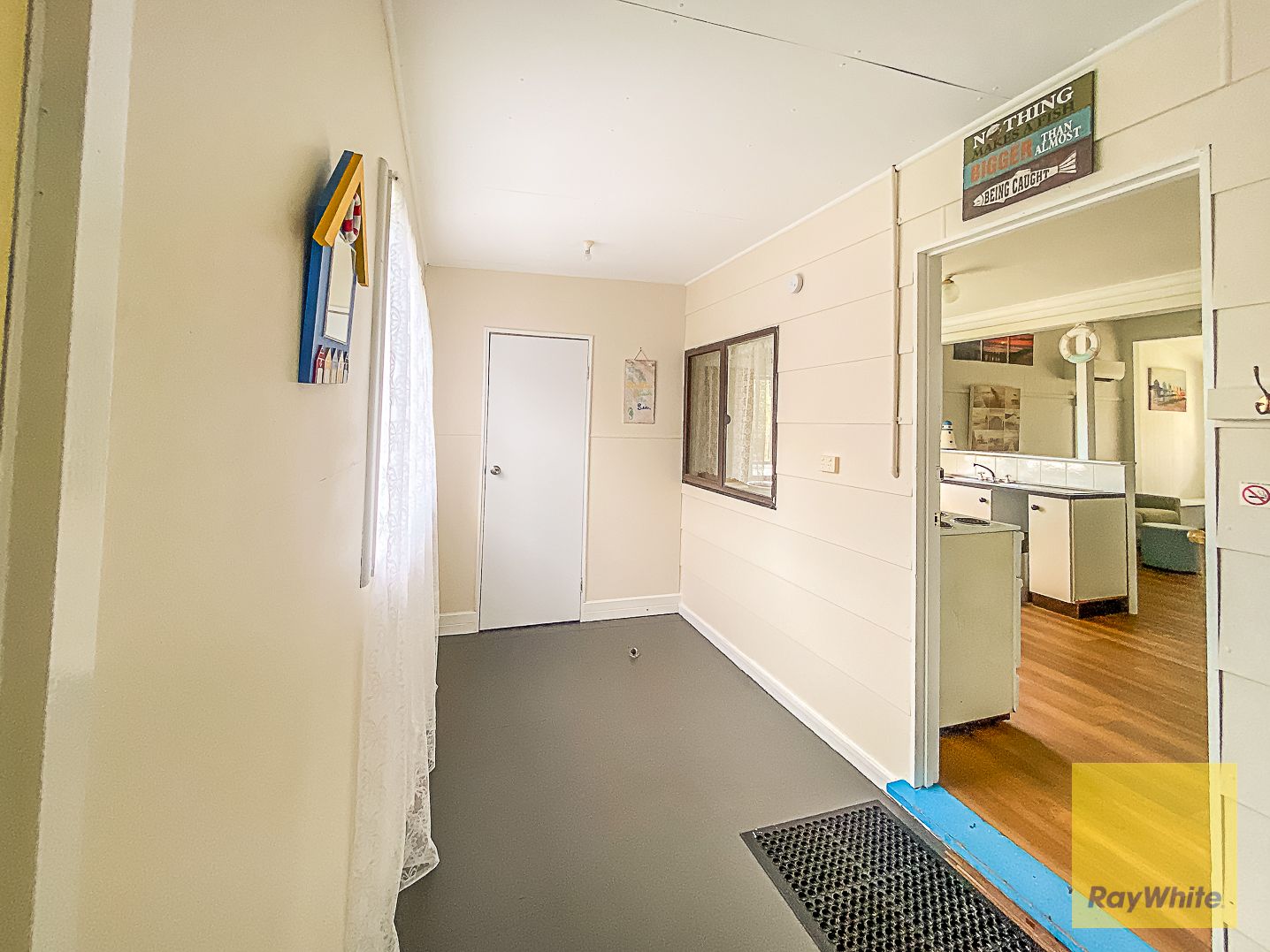 4 Dobson Street — photo 9 of 10
