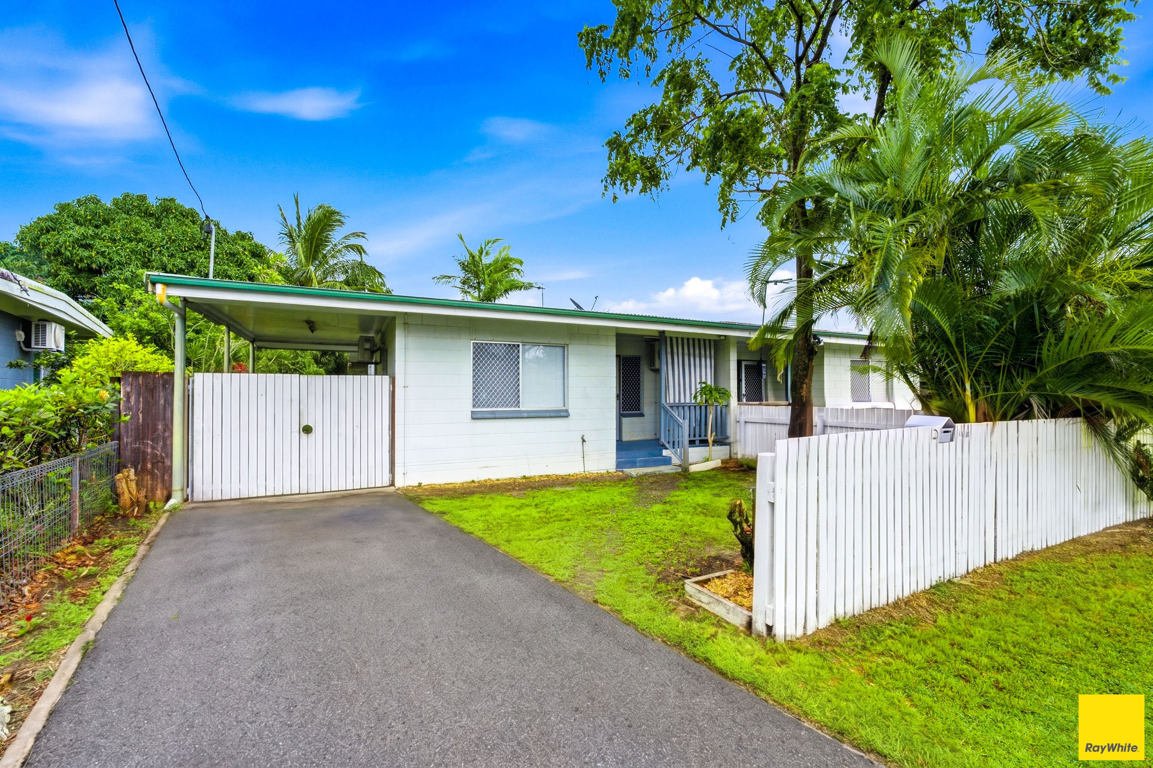2/41 Sperring Street — photo from Ray White Cairns