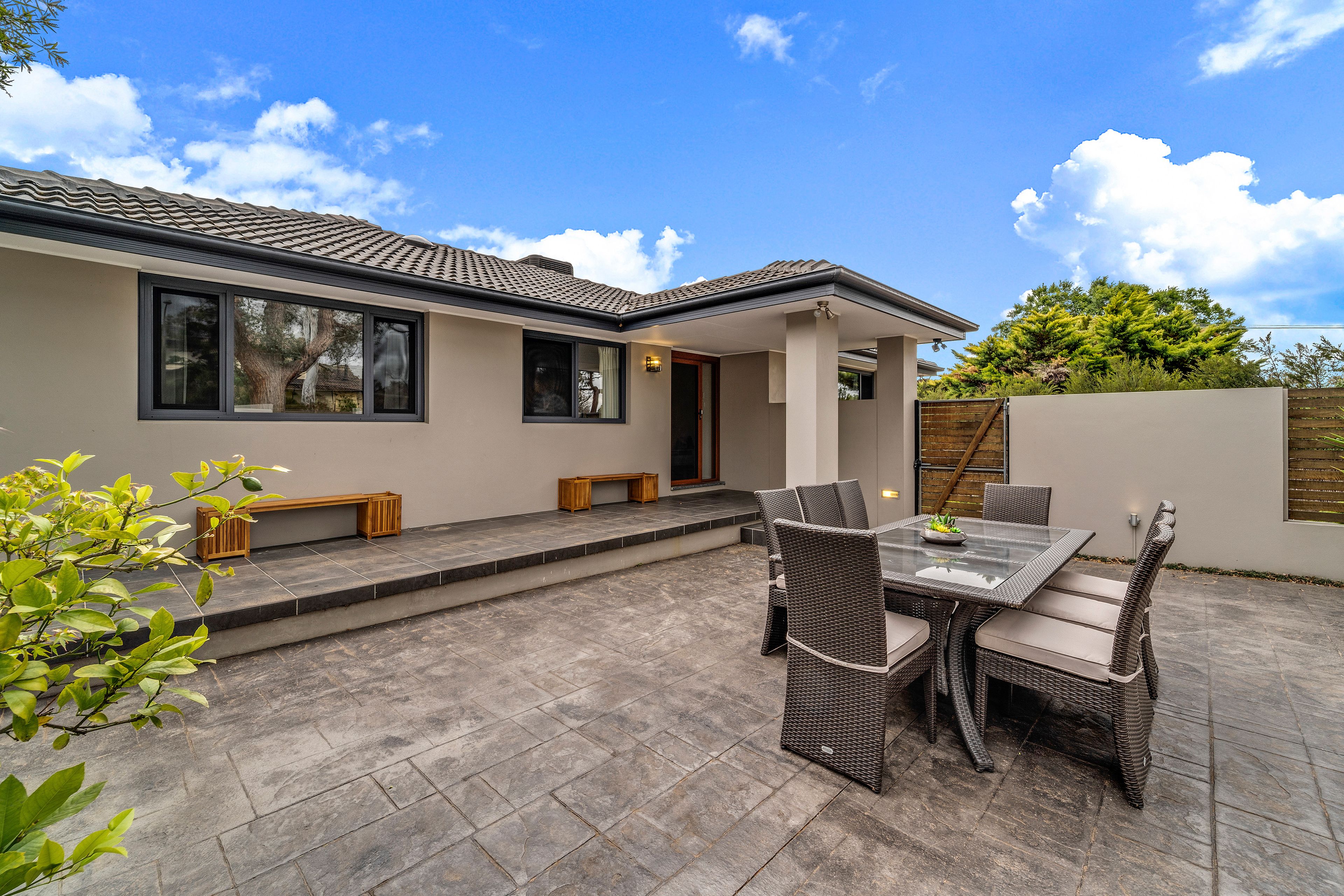 18 Mackellar Crescent, Cook, ACT 2614