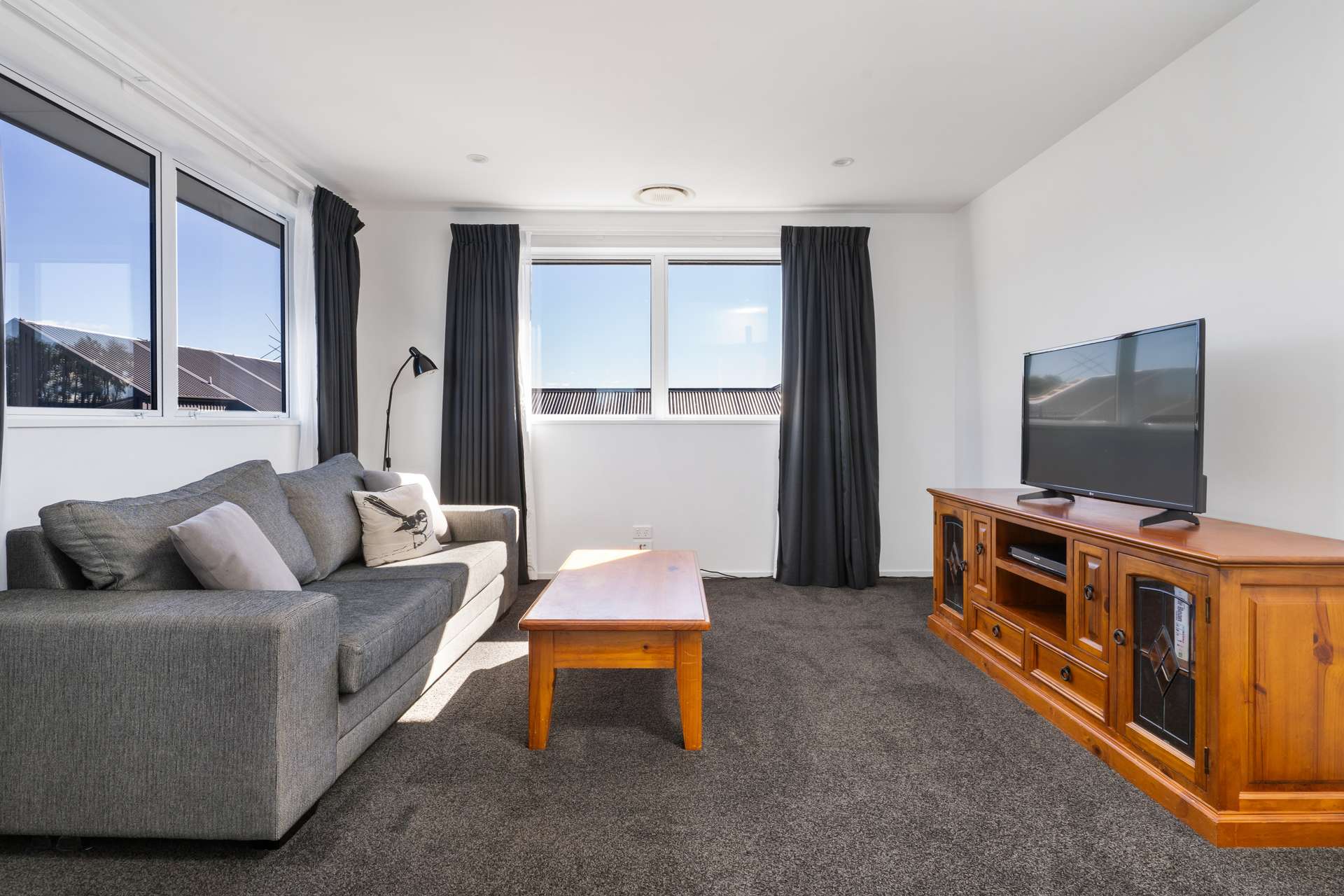 217 Cavendish Road photo 27
