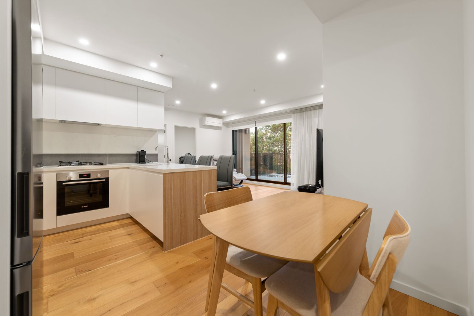 207/362 Burwood Highway — photo 5 of 23