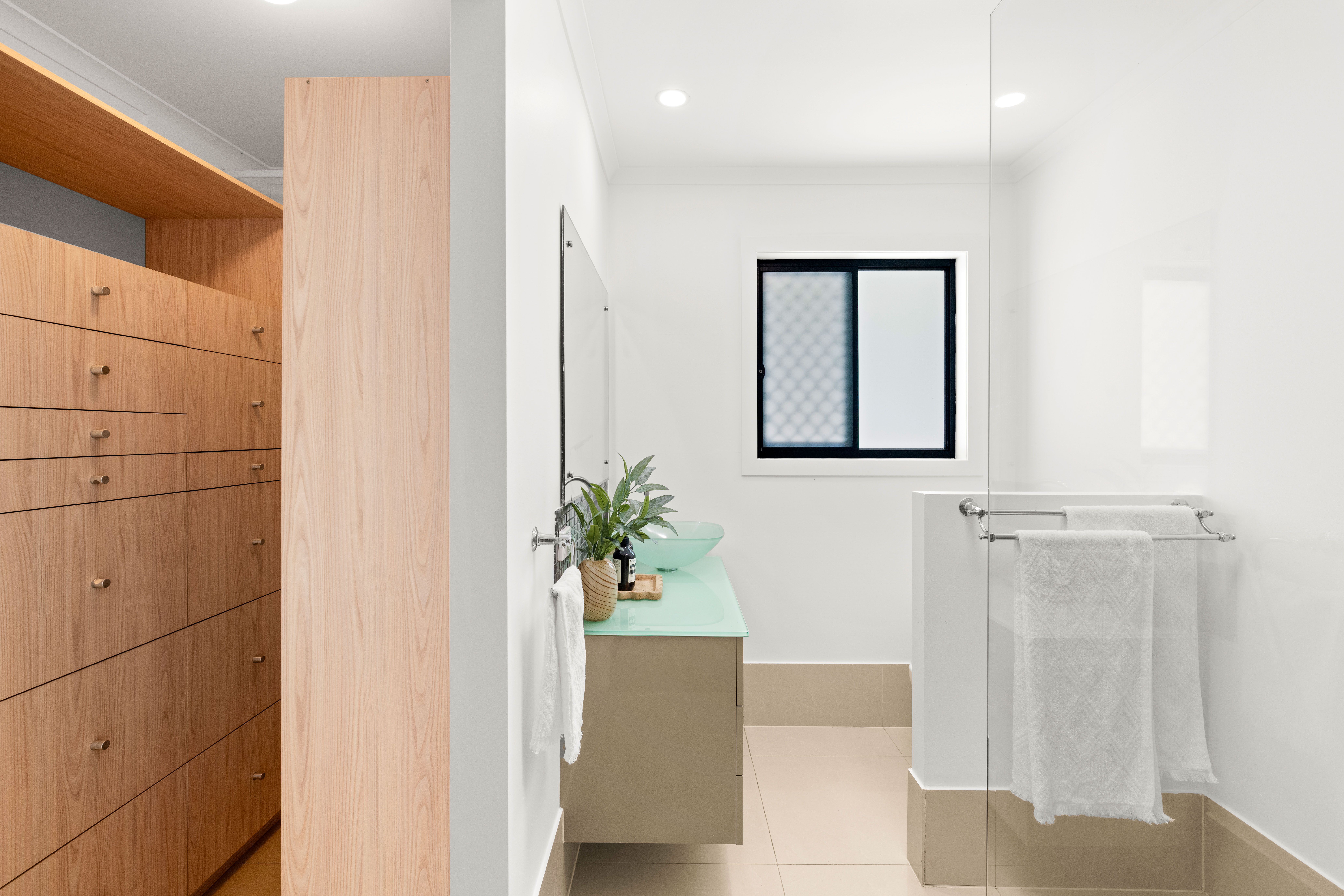 18 Lothian Avenue — photo 14 of 24