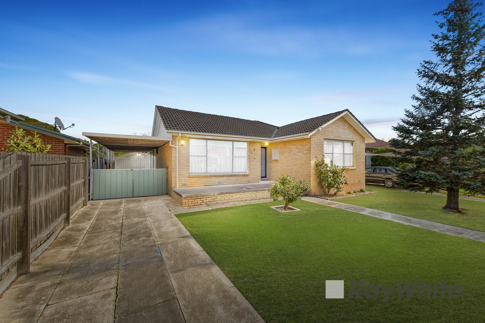 8 Fisher Crescent, Dandenong North, VIC 3175
