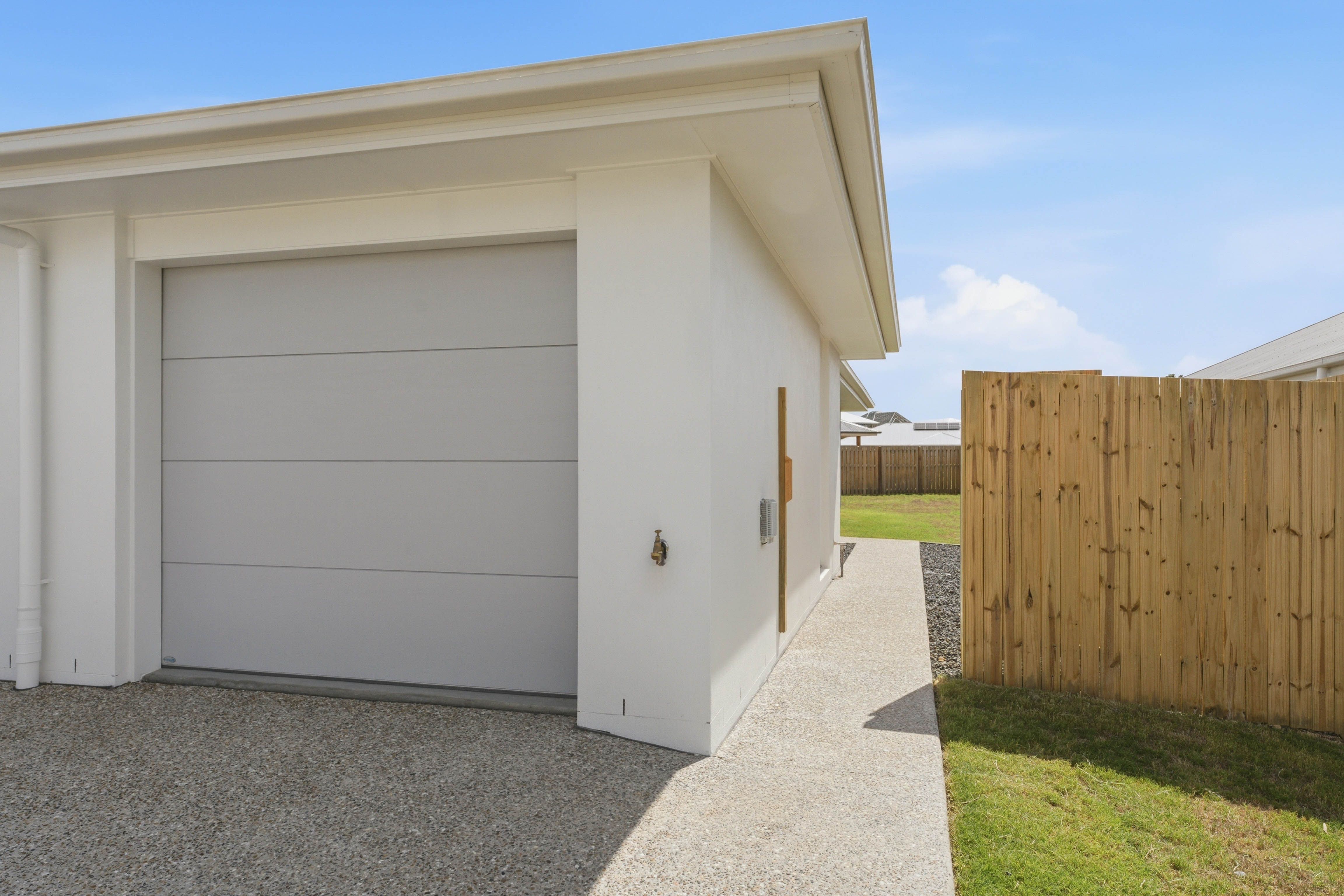2/8 Pinot Street, Logan Reserve, QLD 4133