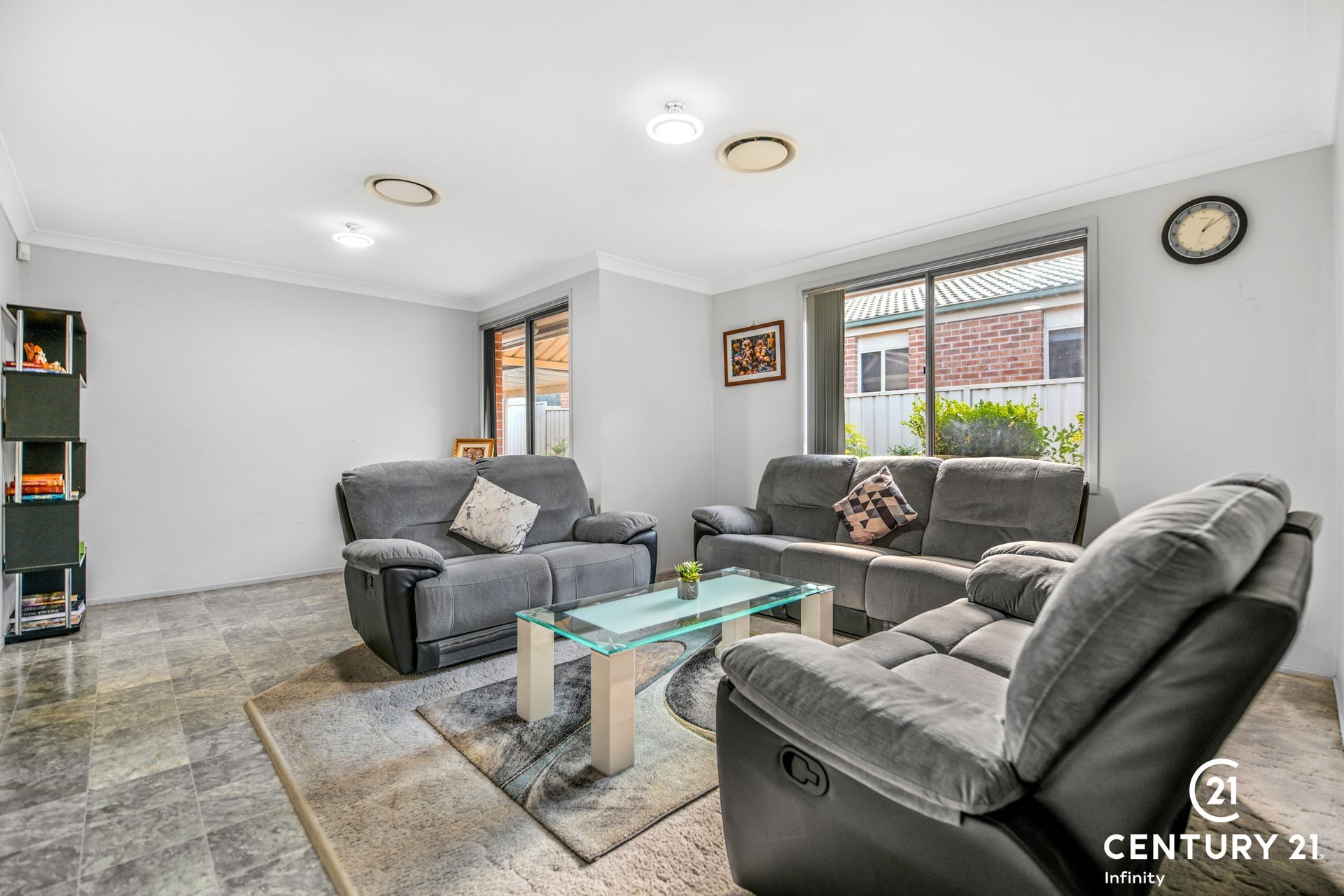 17 Mazari Grove, Stanhope Gardens, NSW 2768