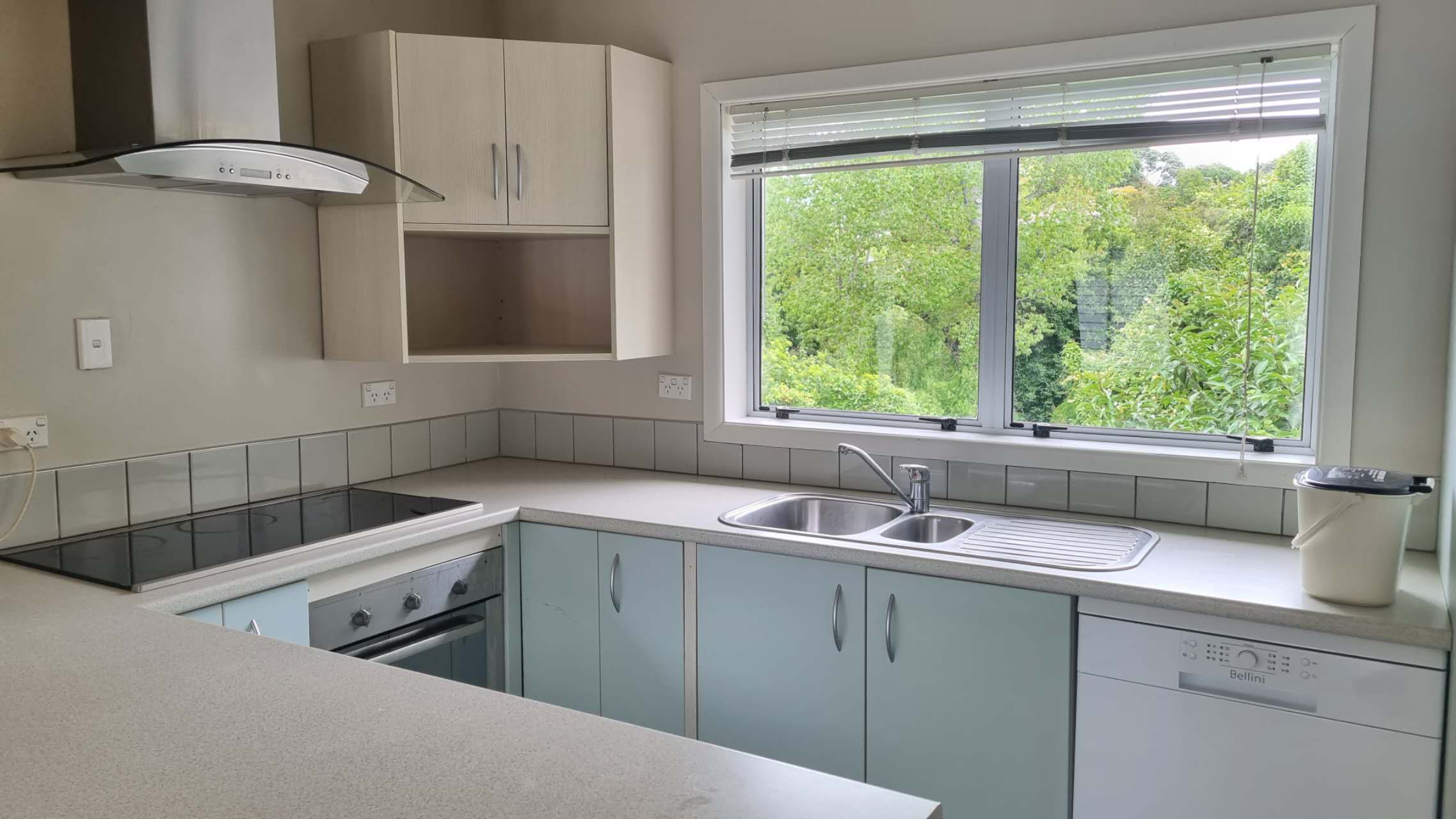 29A Glenfern Road, Mellons Bay, Manukau City 2014 House for Rent